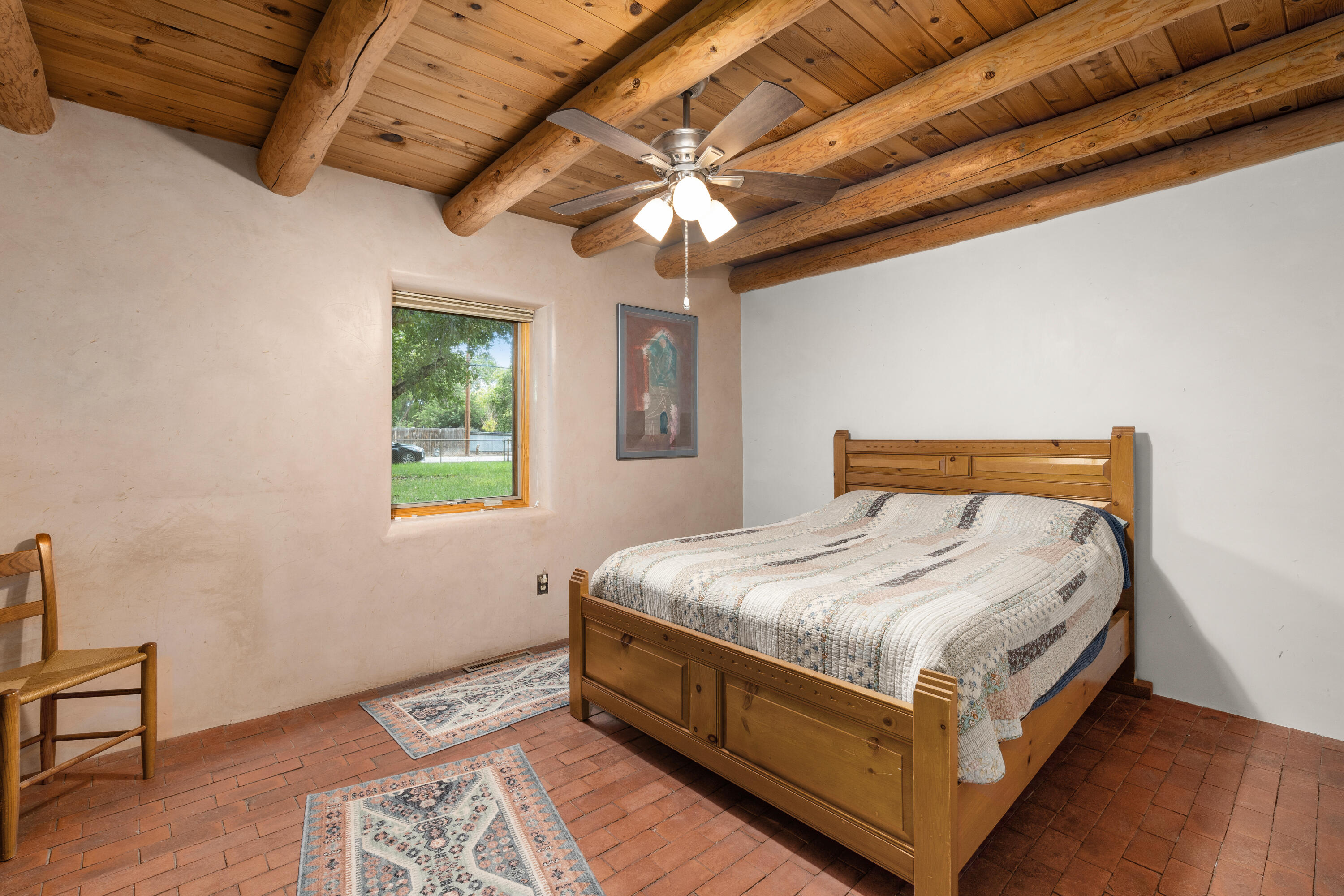 374 W MEADOWLARK Lane