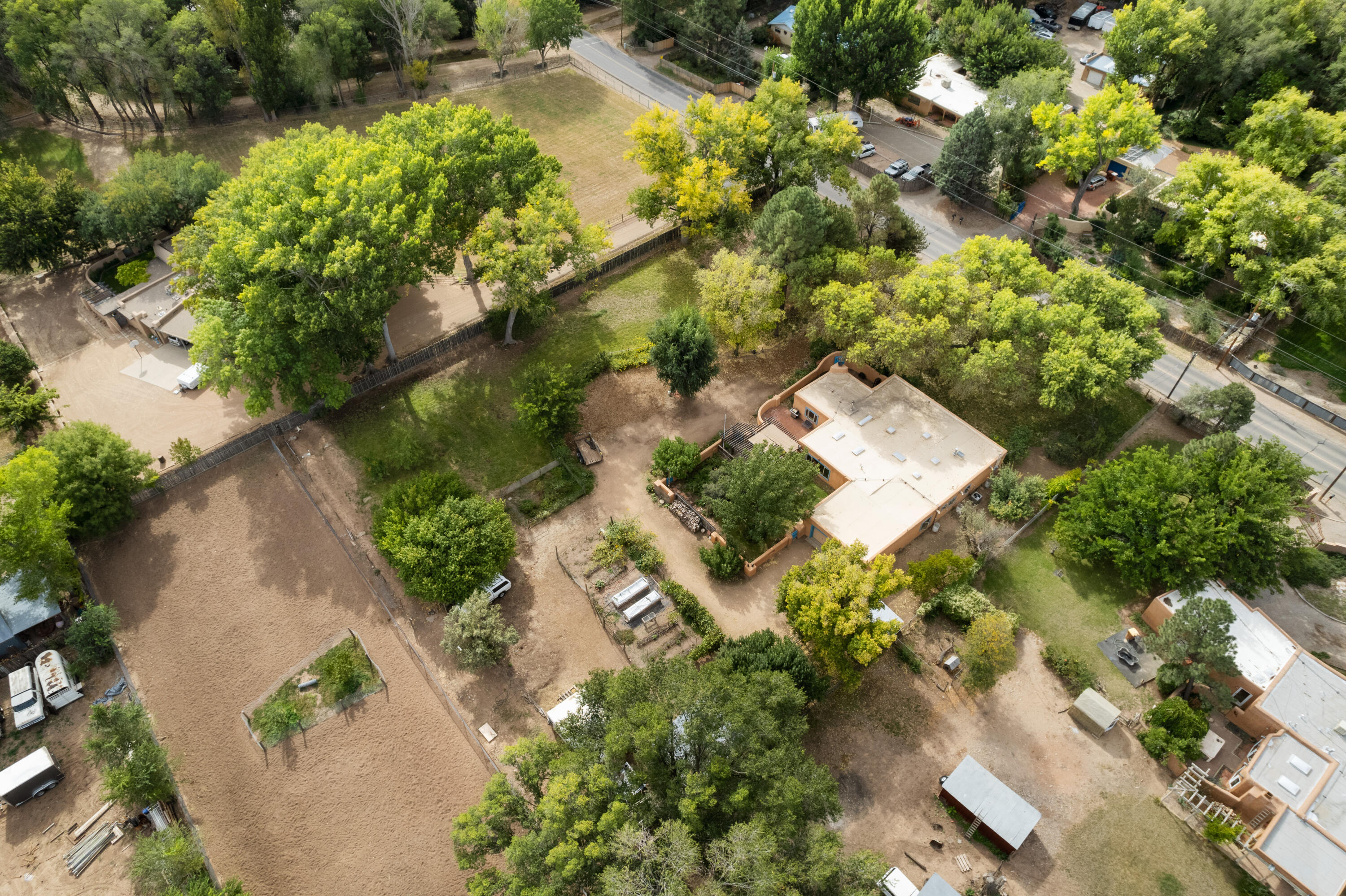 374 W MEADOWLARK Lane