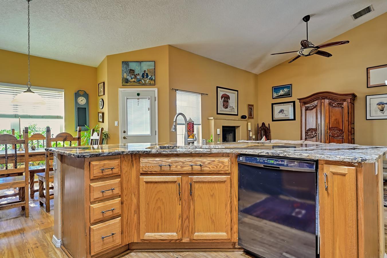 10351 Pintura Place Place NW