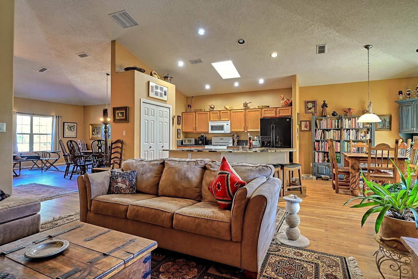 10351 Pintura Place Place NW