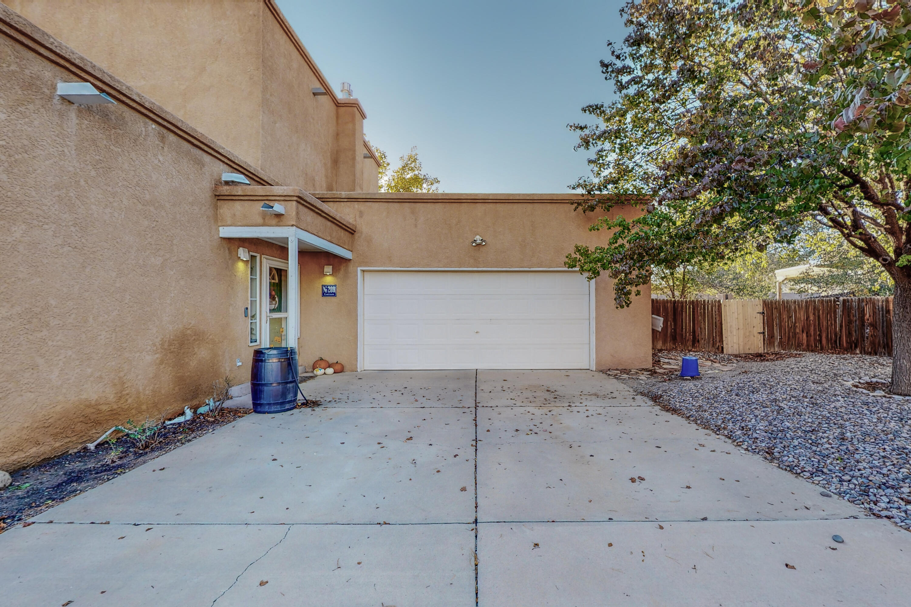 209 MONTANA WELLS Road NE