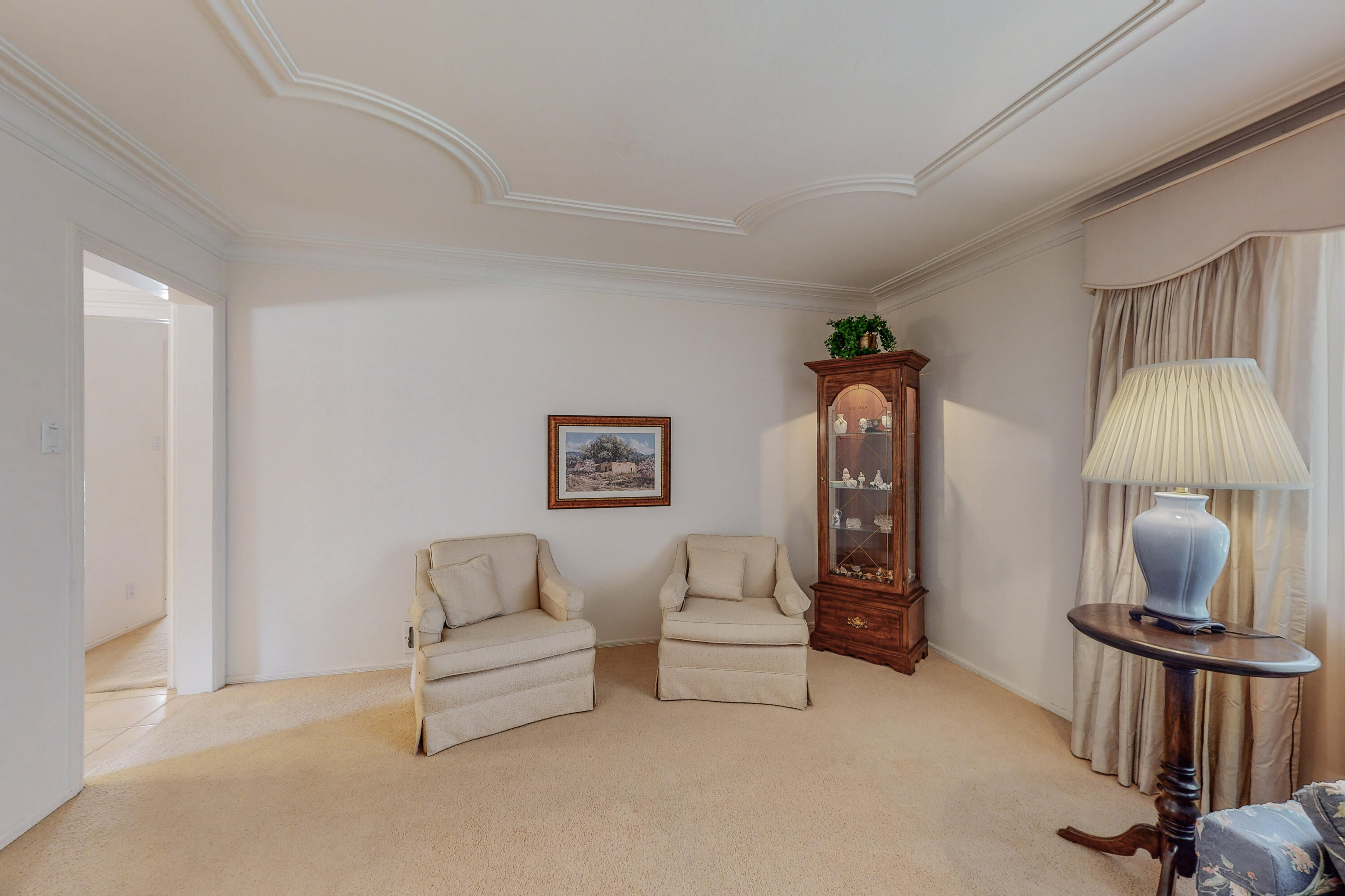609 MADEIRA Drive NE