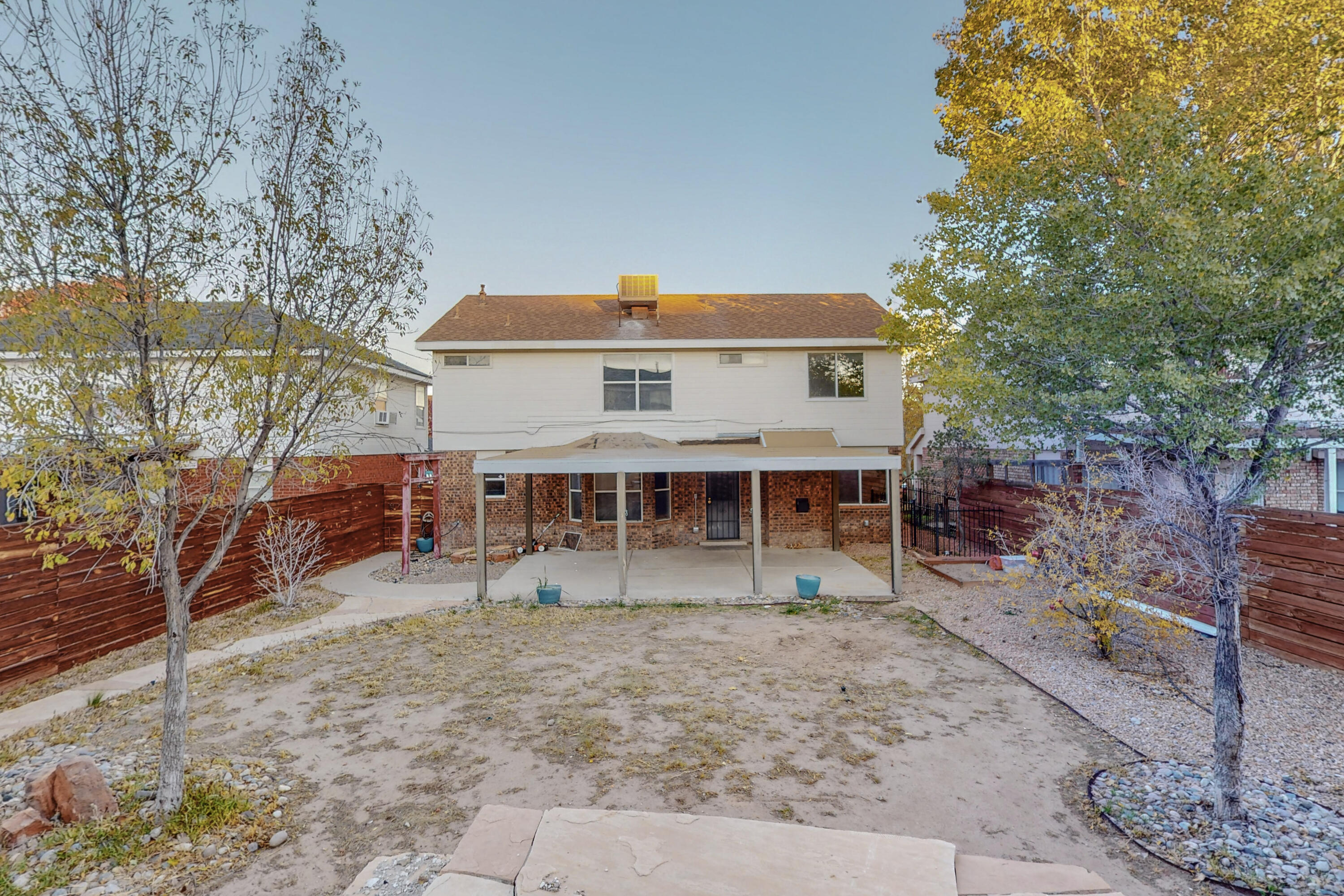 2301 SUNSTONE Drive NW