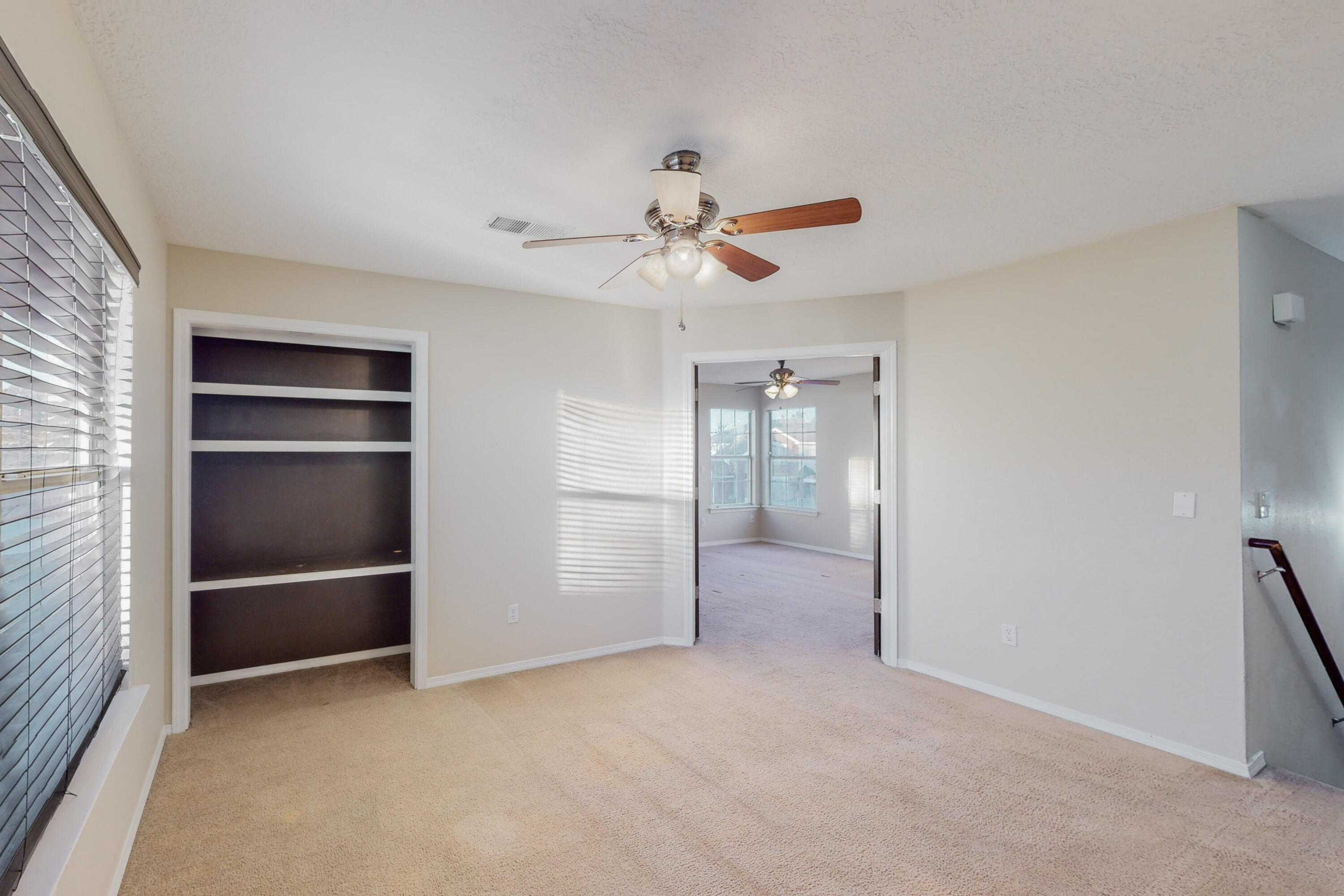 2301 SUNSTONE Drive NW