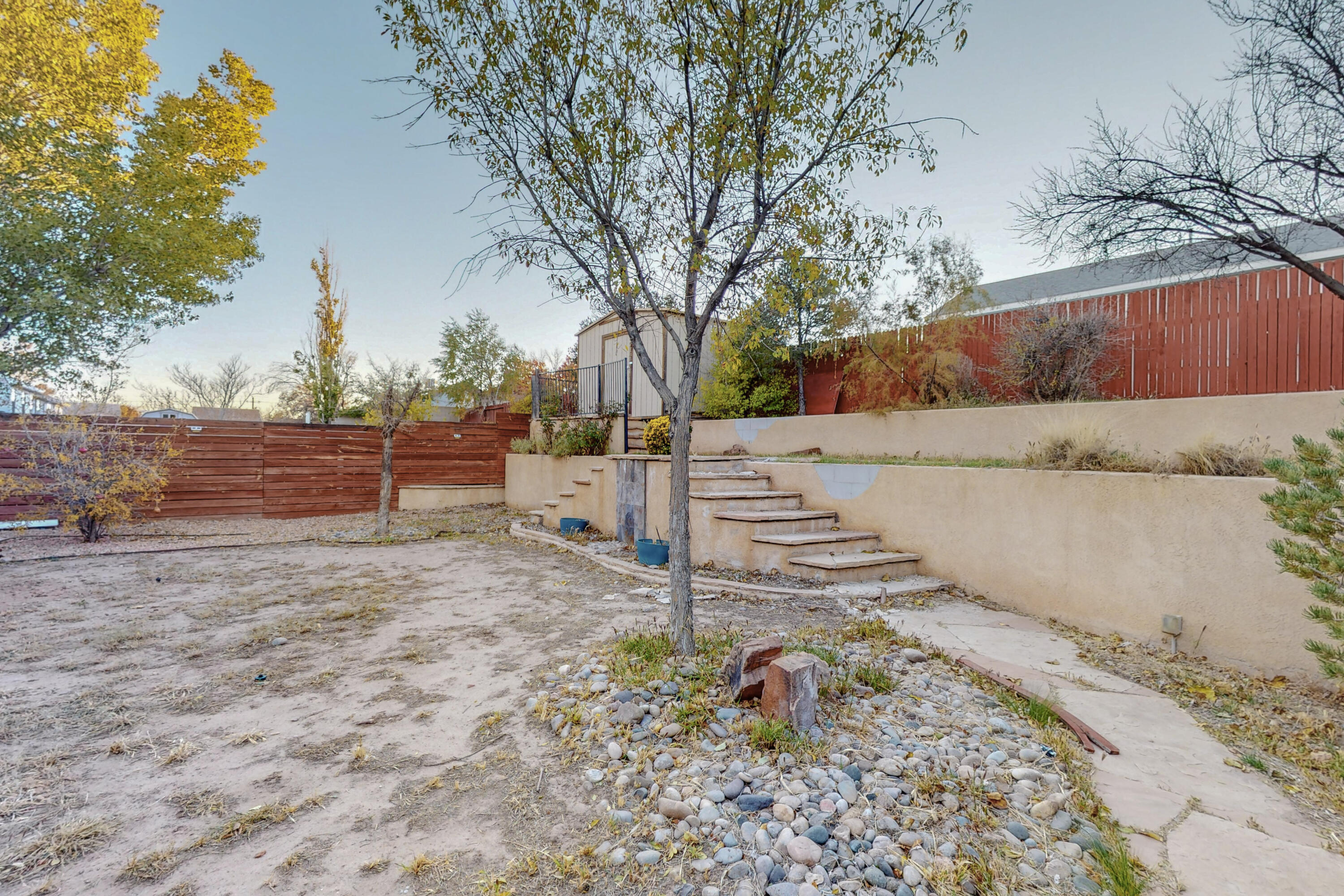 2301 SUNSTONE Drive NW