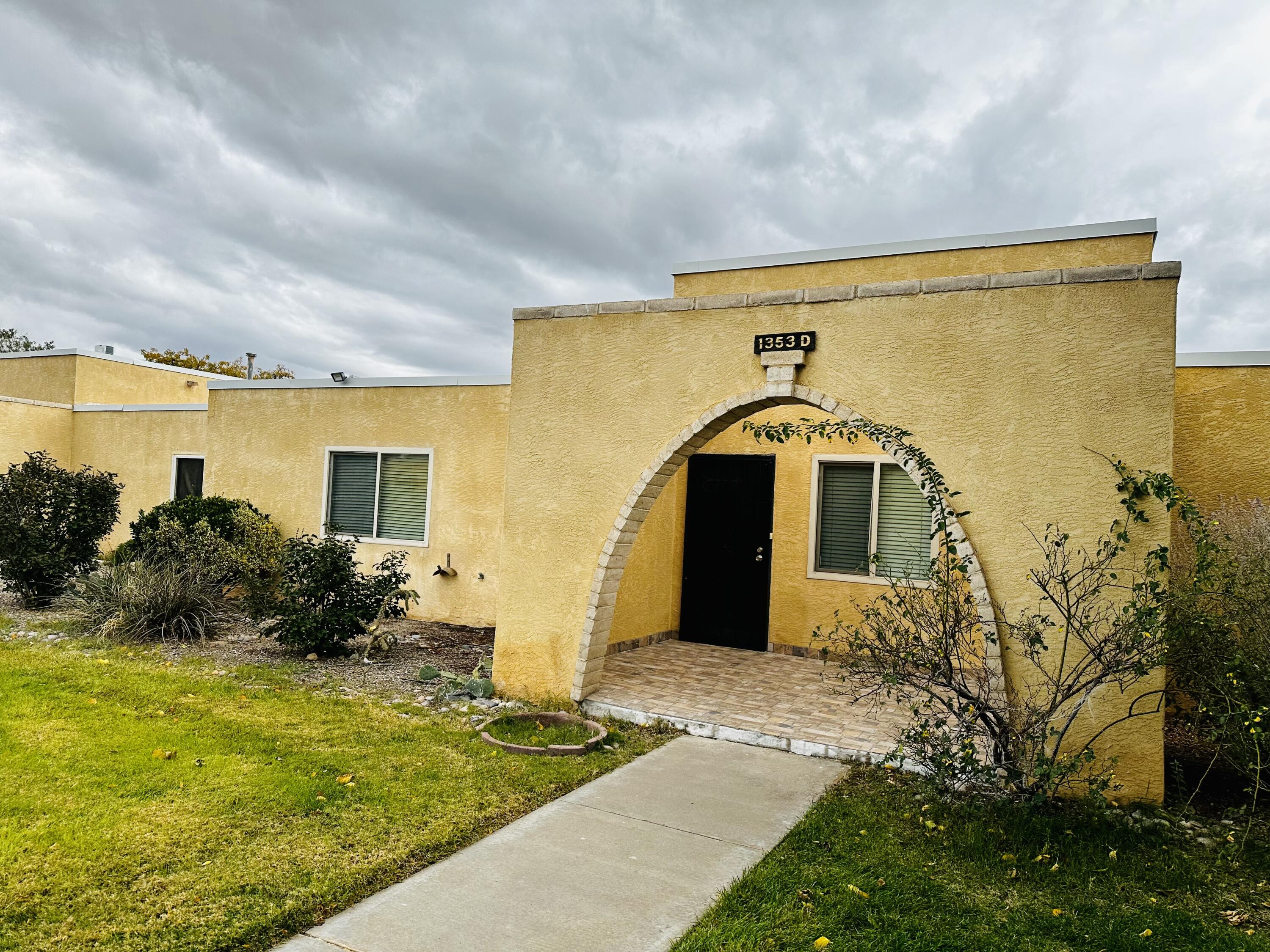 1353 RIO RANCHO Drive SE Unit: D