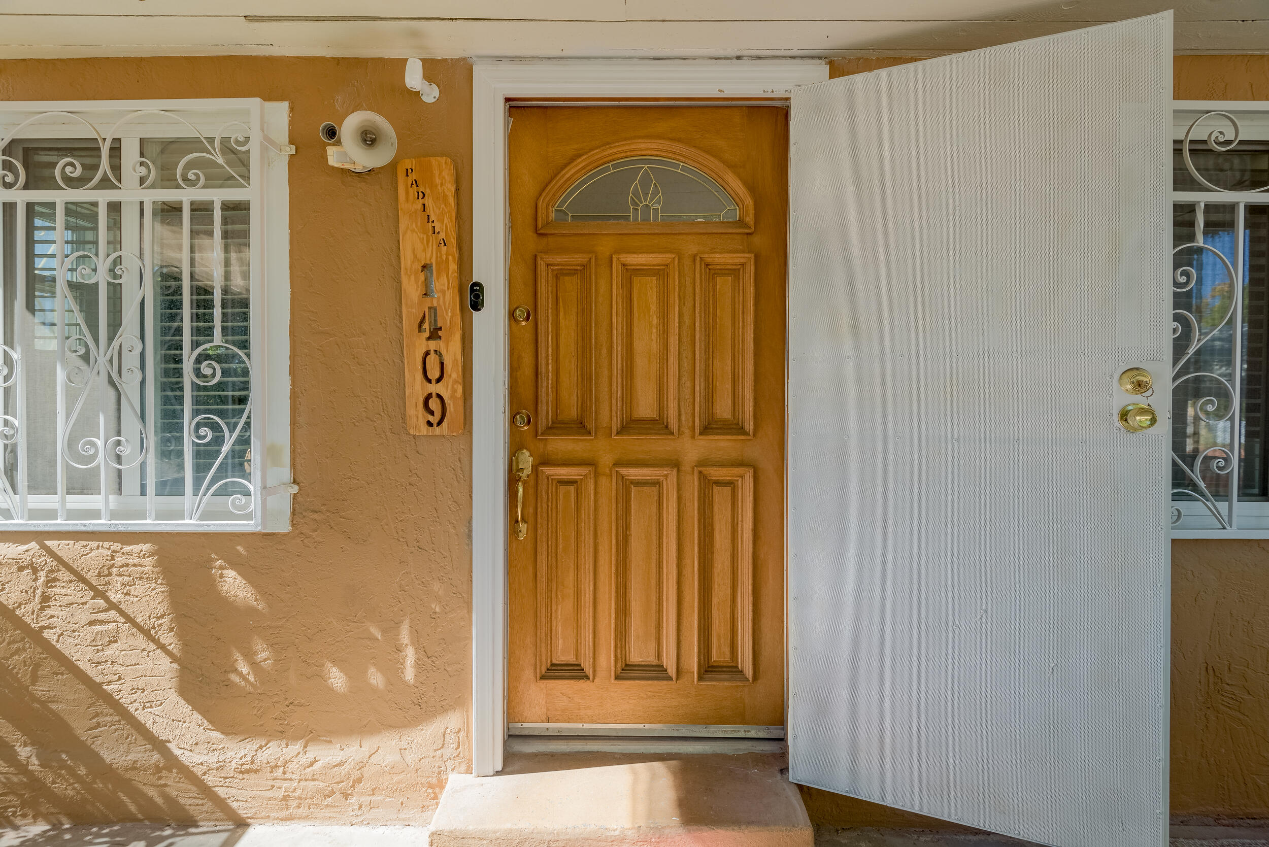 1409 CLAIRE Court NW
