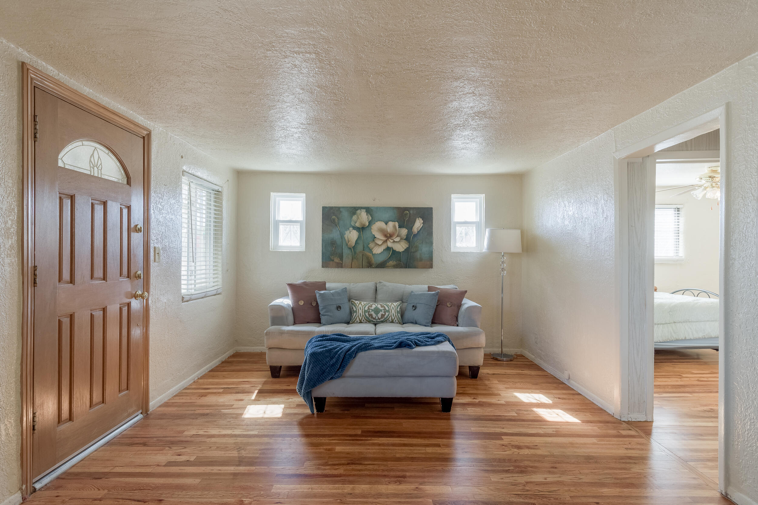 1409 CLAIRE Court NW