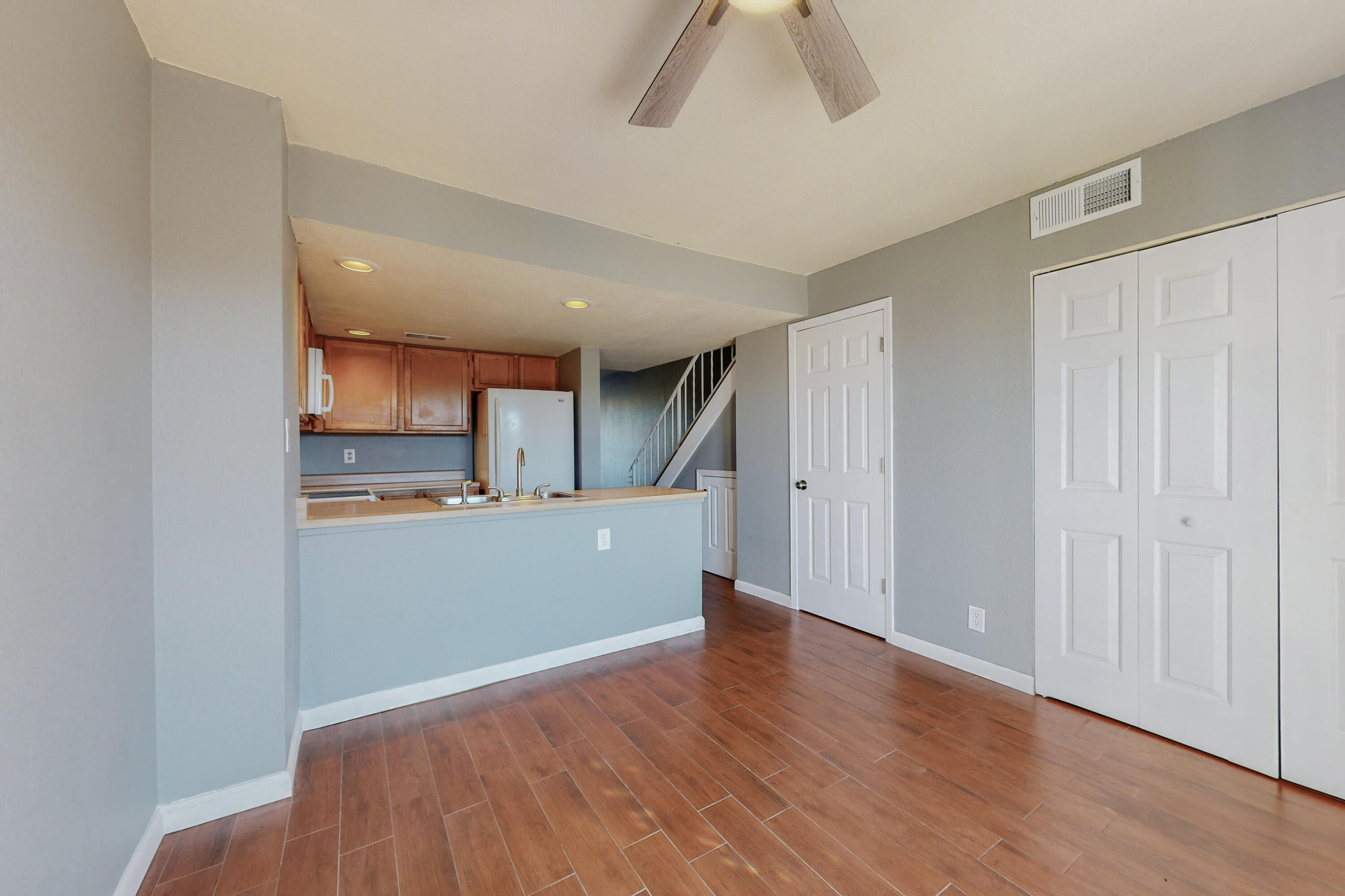 3301 MONROE Street NE Unit: M132