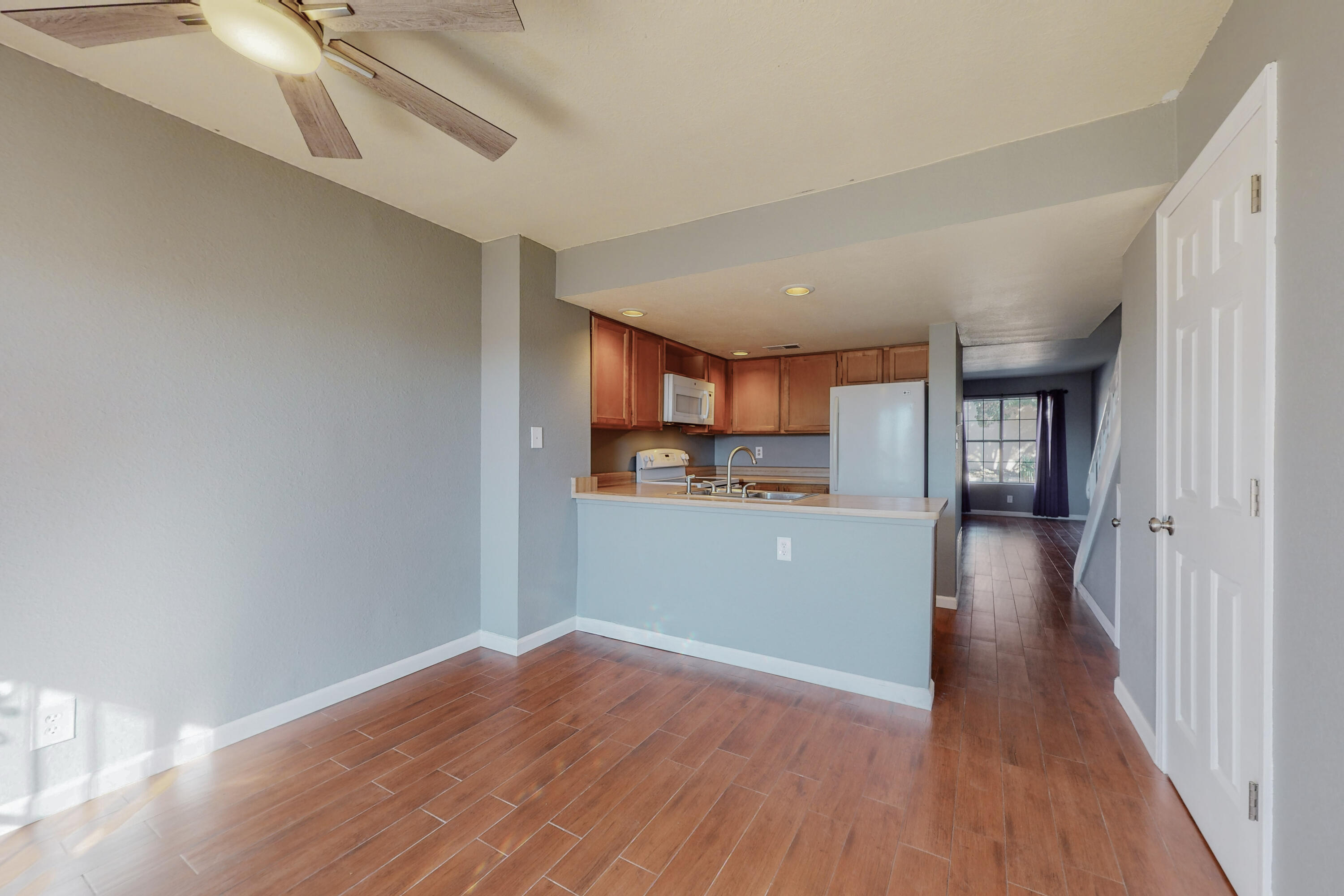3301 MONROE Street NE Unit: M132
