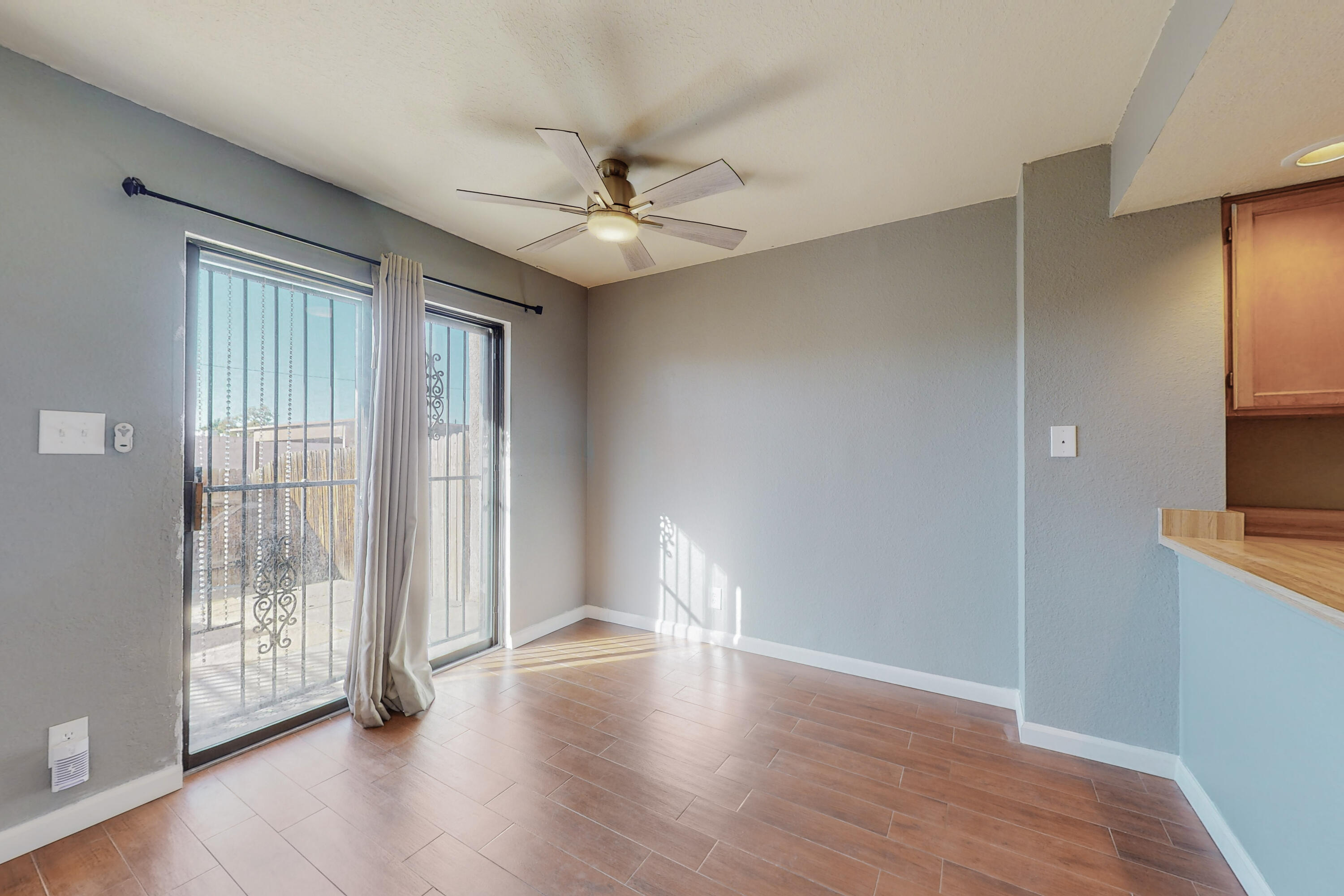 3301 MONROE Street NE Unit: M132