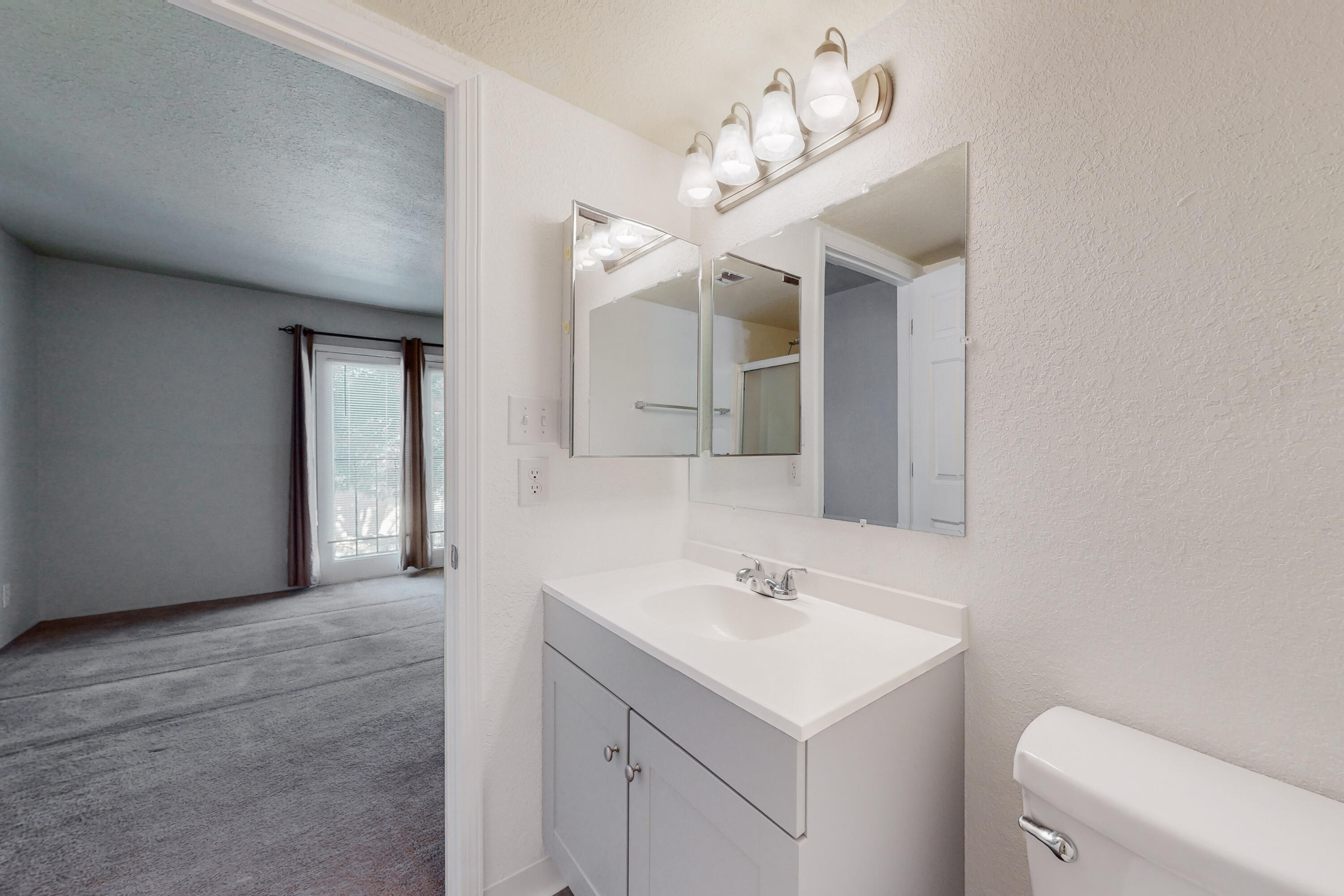 3301 MONROE Street NE Unit: M132