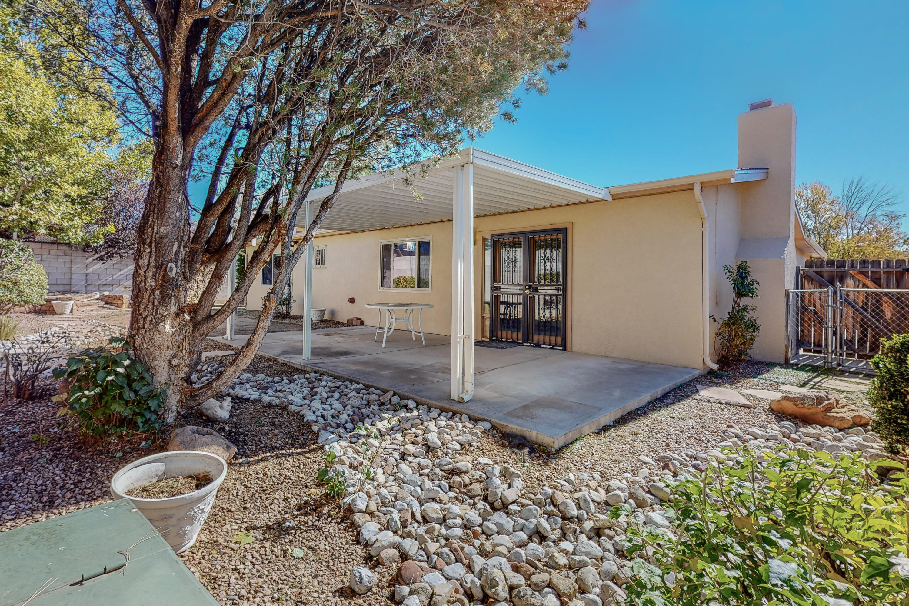 3729 VALERIE Place NE