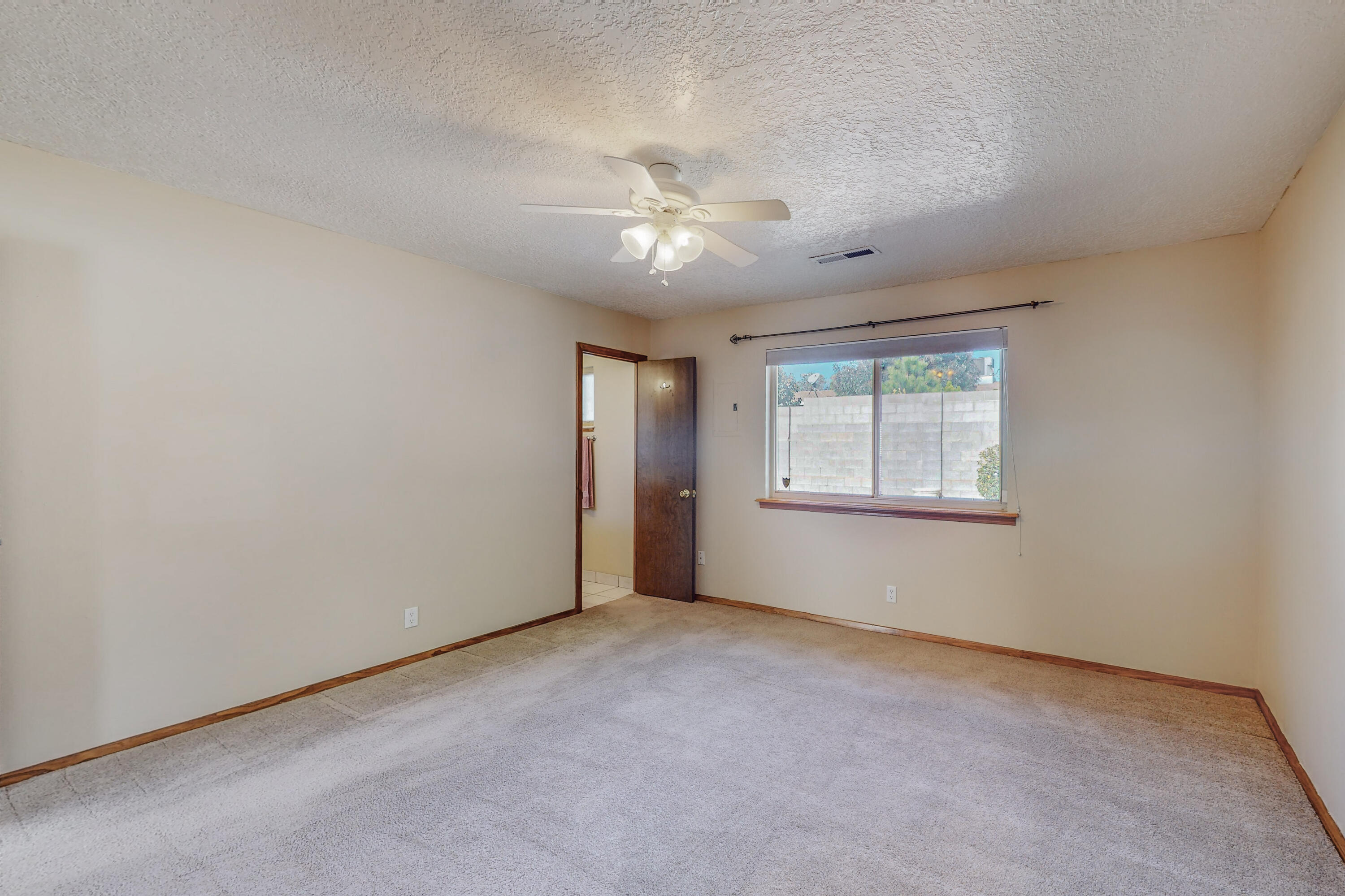 3729 VALERIE Place NE