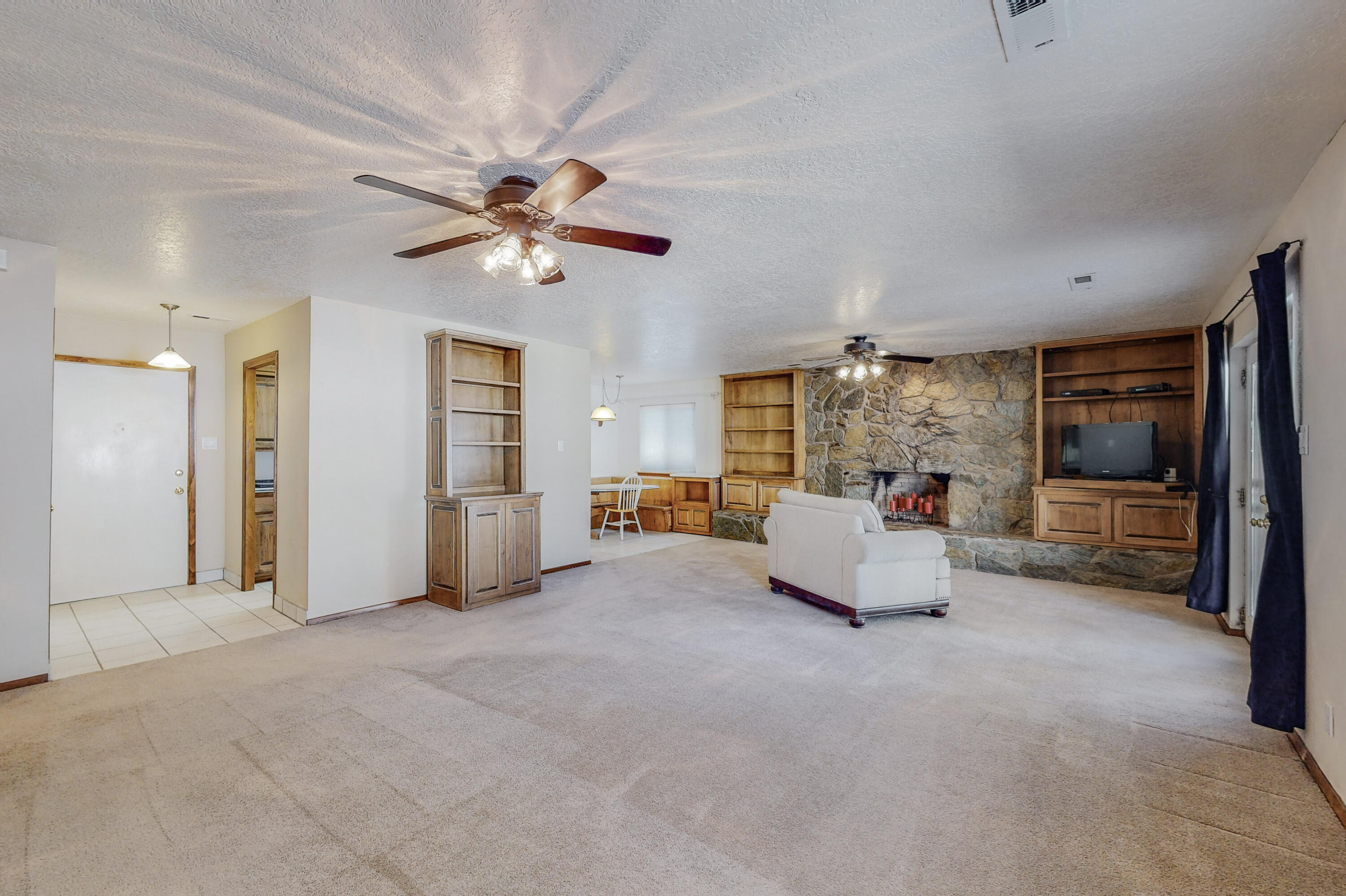 3729 VALERIE Place NE