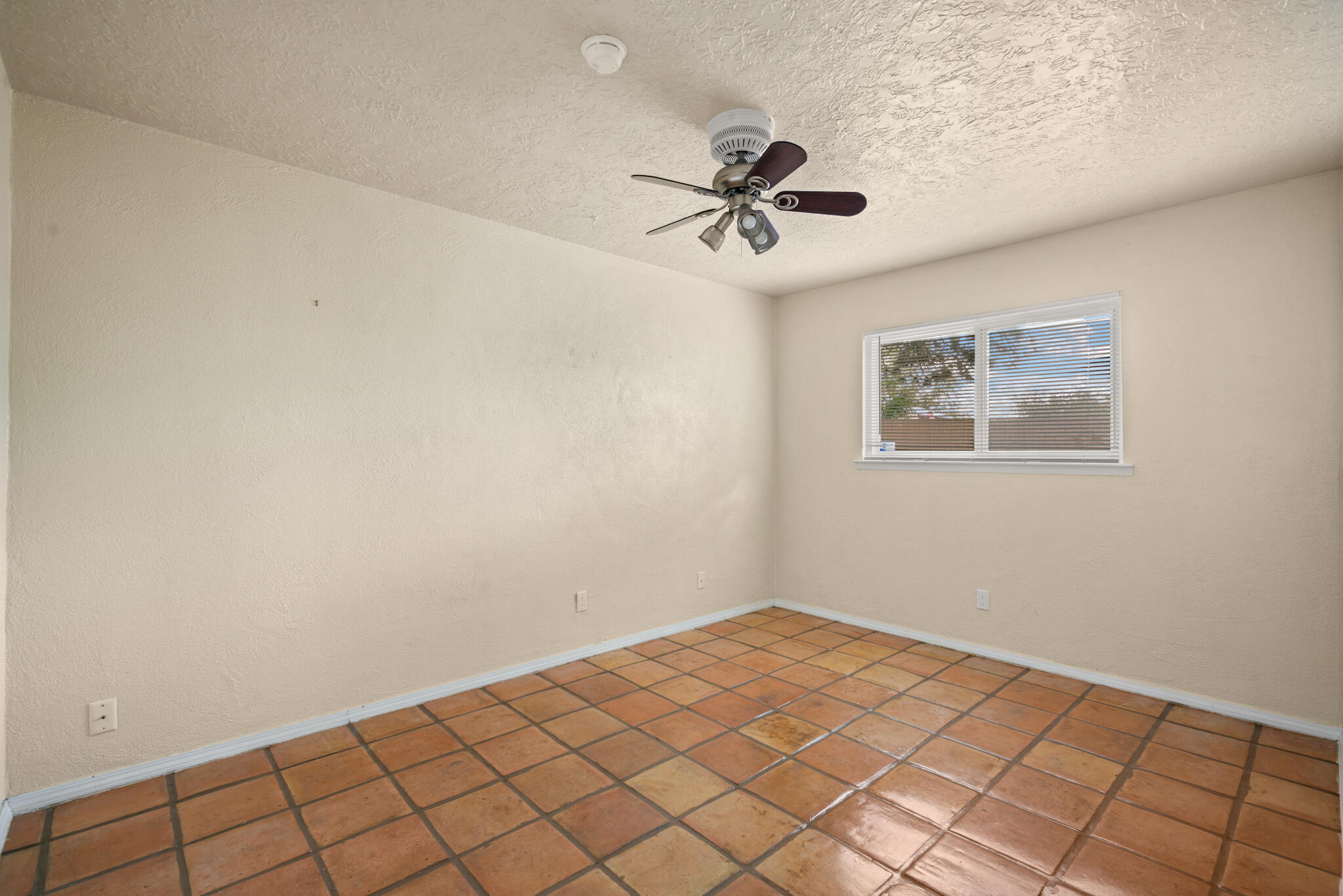 520 DOROTHY Street NE