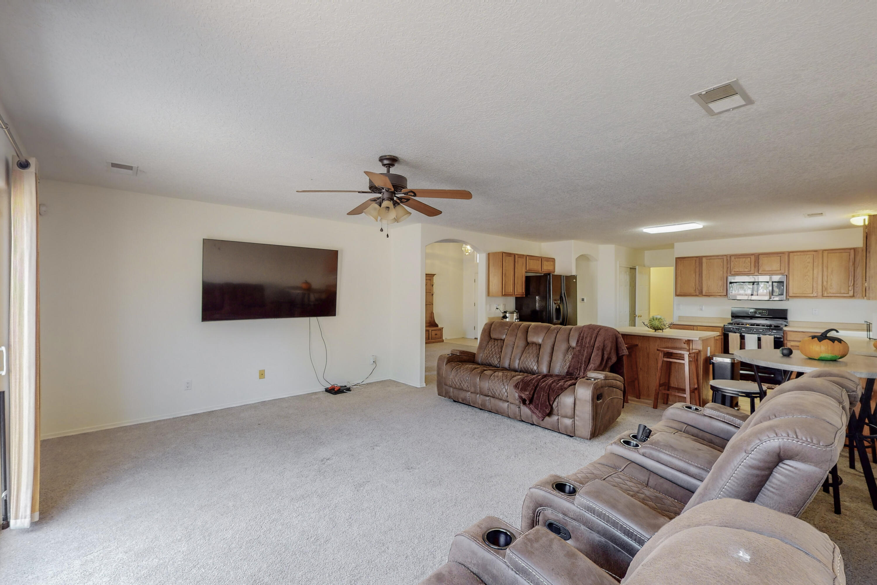 1335 POJAQUE Court NE