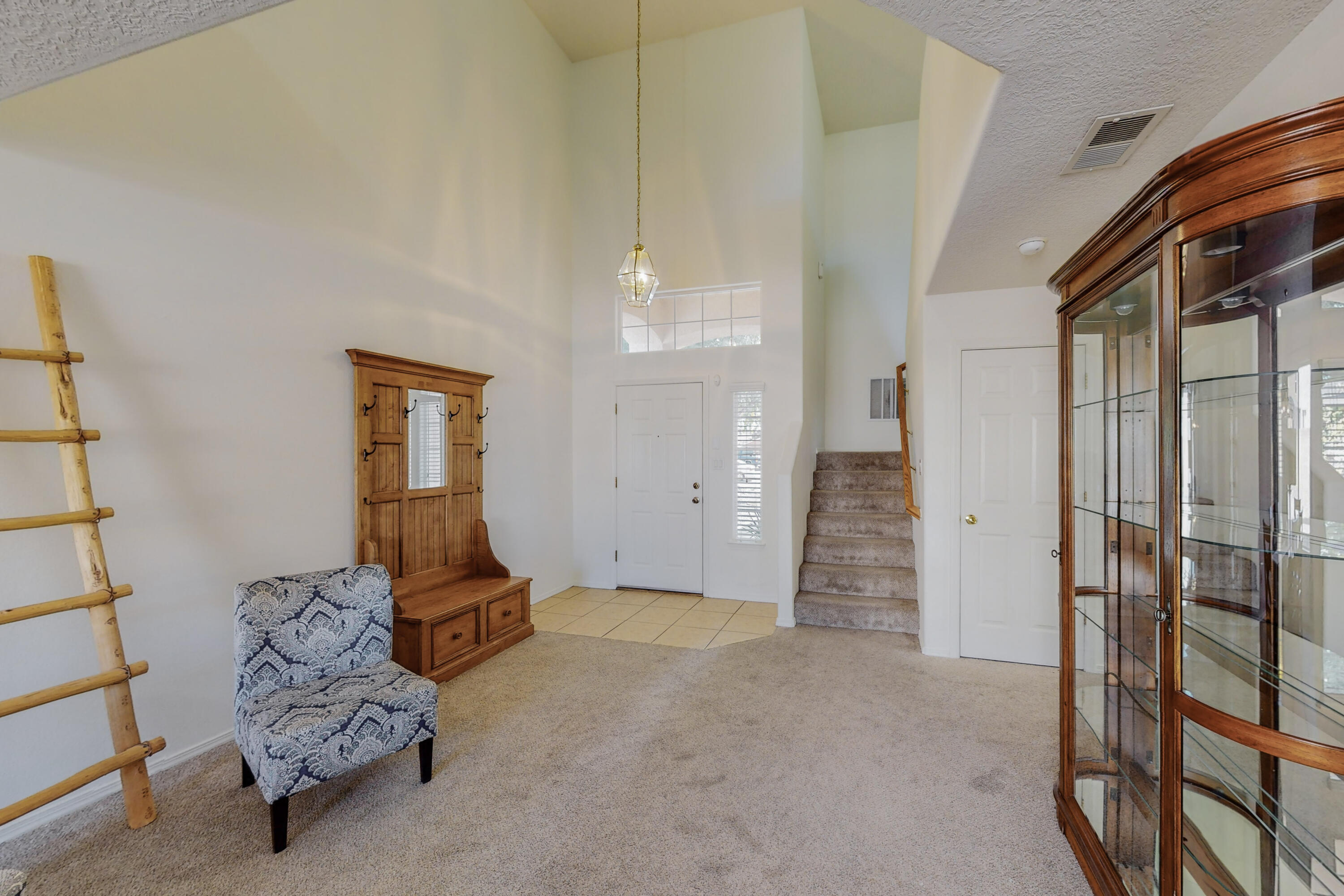 1335 POJAQUE Court NE