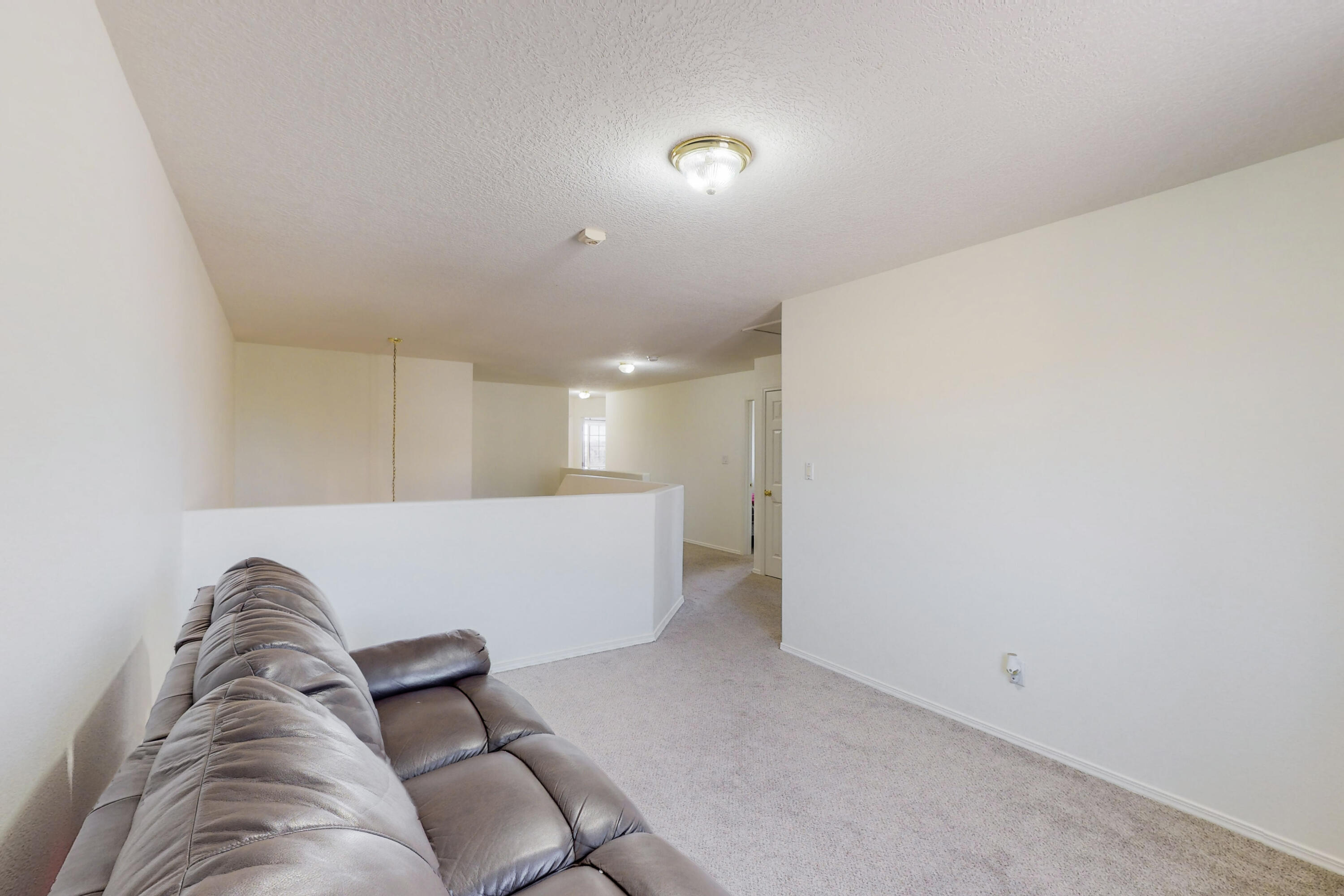1335 POJAQUE Court NE