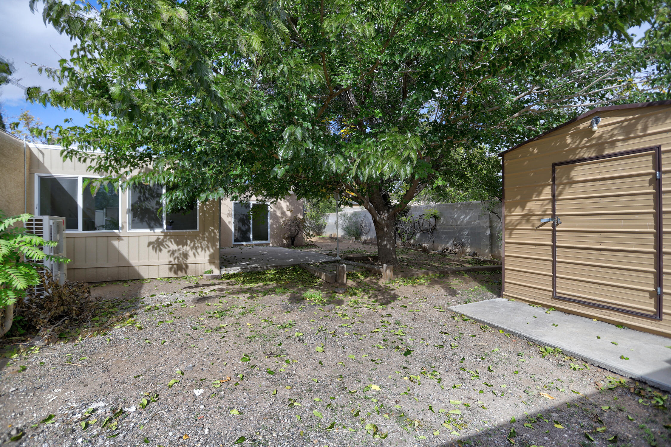 1800 FIELD Drive NE