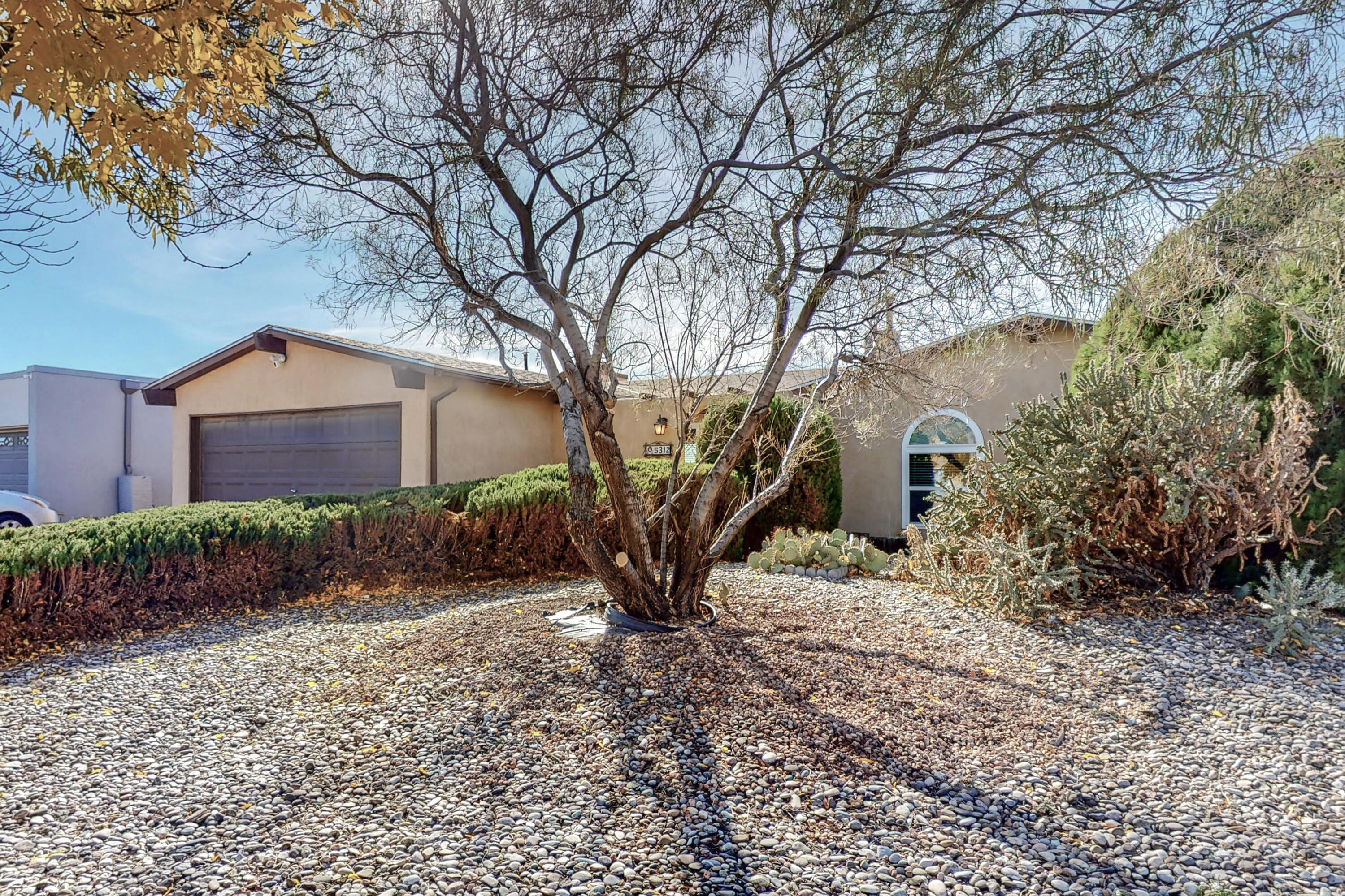 5312 CALLE SERENA NW