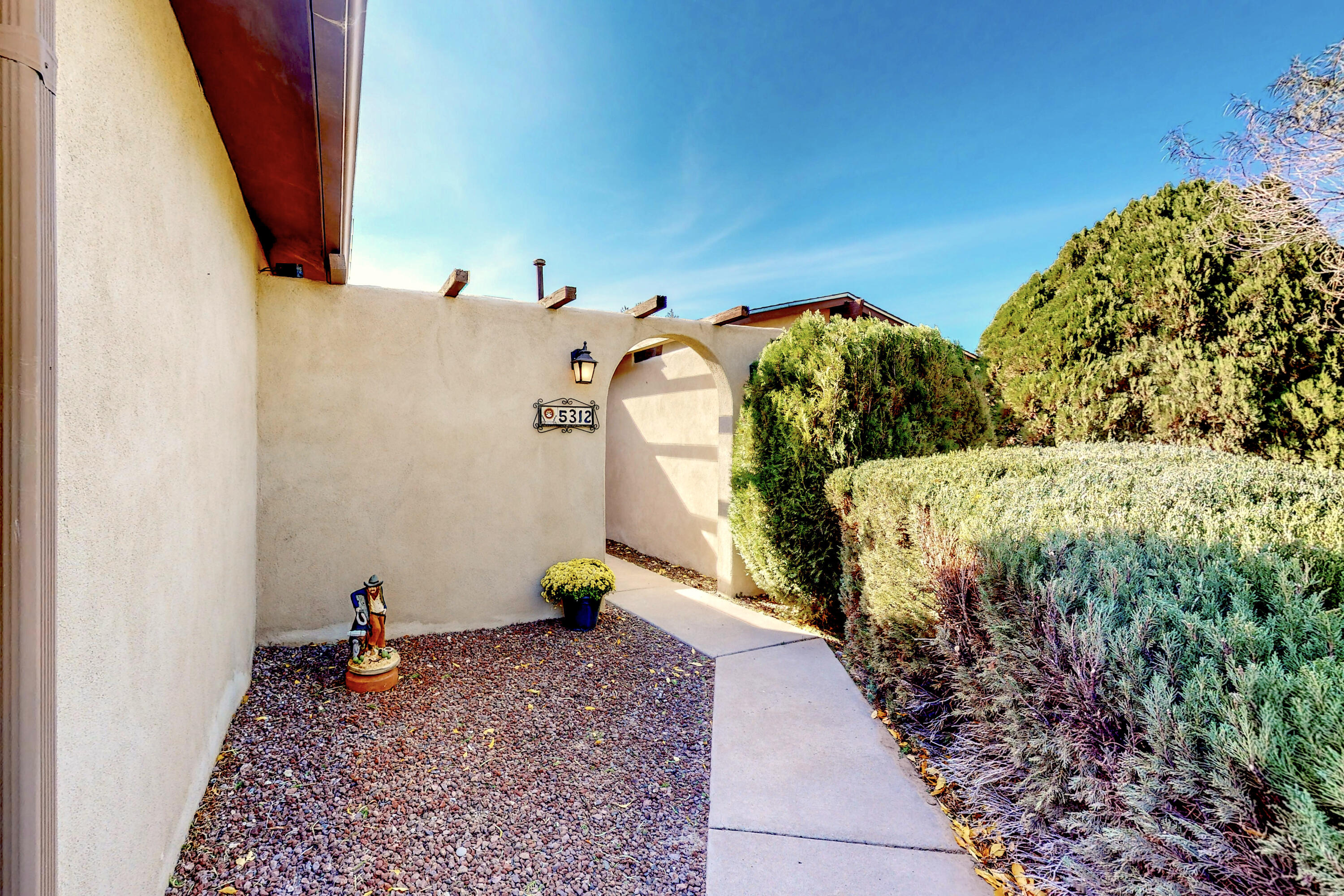 5312 CALLE SERENA NW