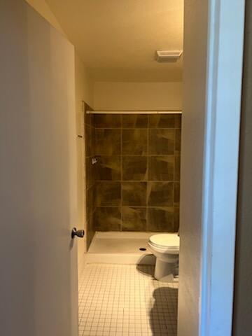 935 COUNTRY CLUB Drive SE Unit: G