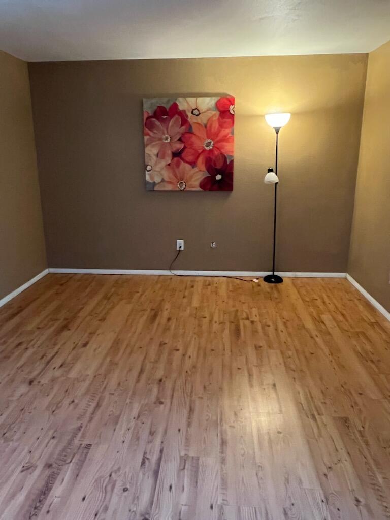 935 COUNTRY CLUB Drive SE Unit: G
