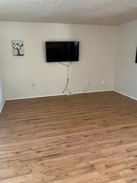 935 COUNTRY CLUB Drive SE Unit: G