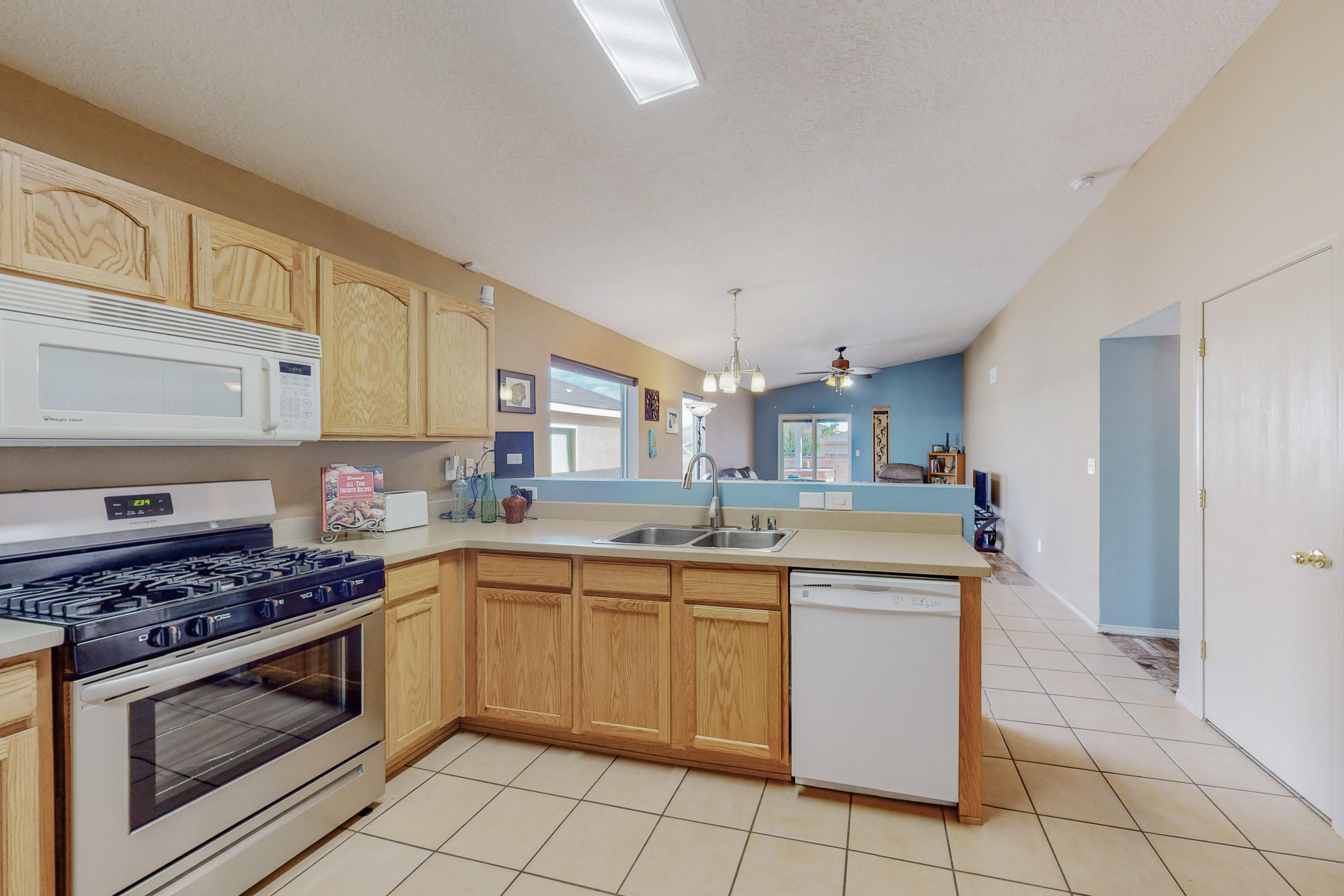 3724 RANCHER Loop NE