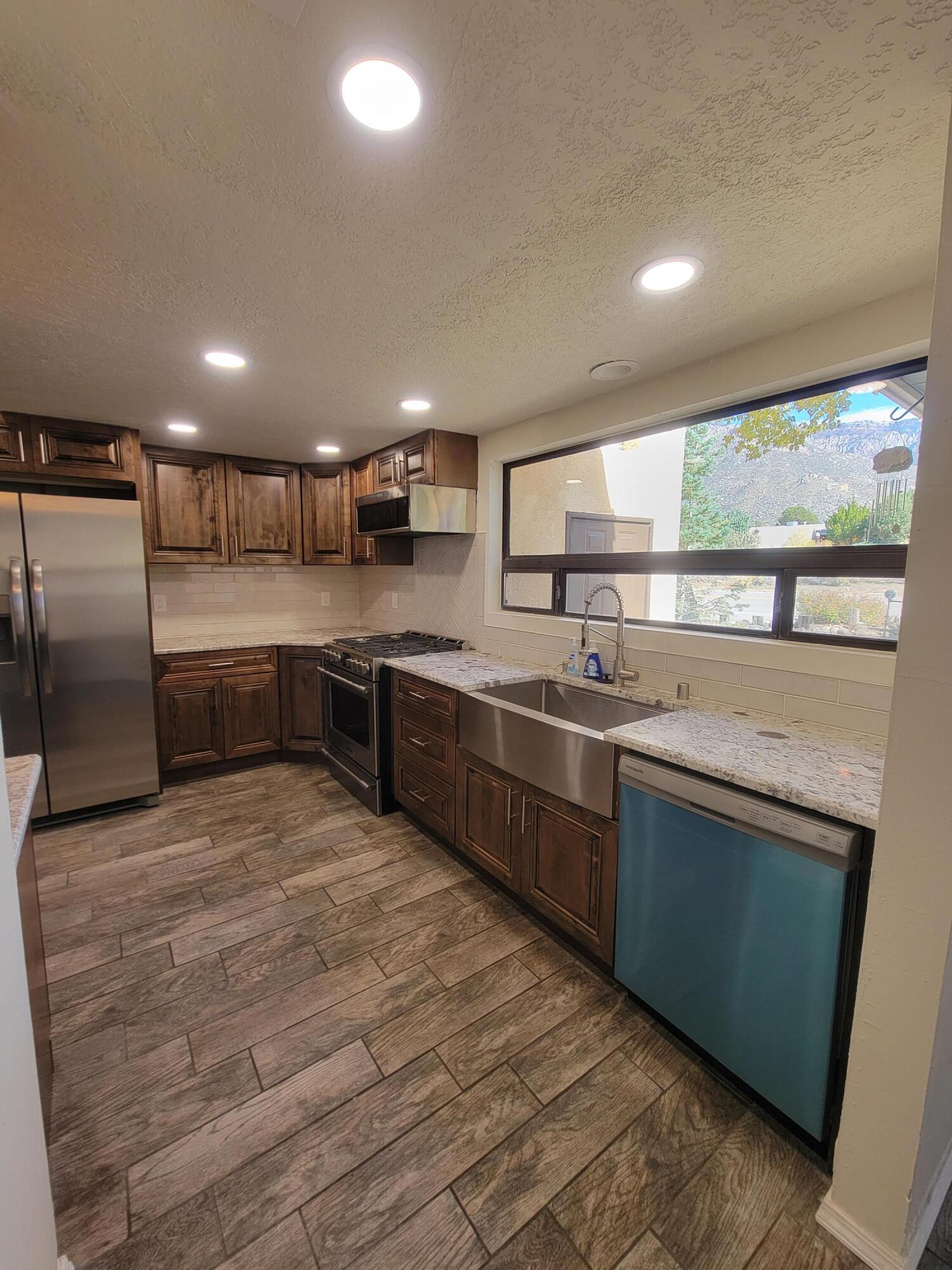 790 TRAMWAY Lane NE Unit: 10C