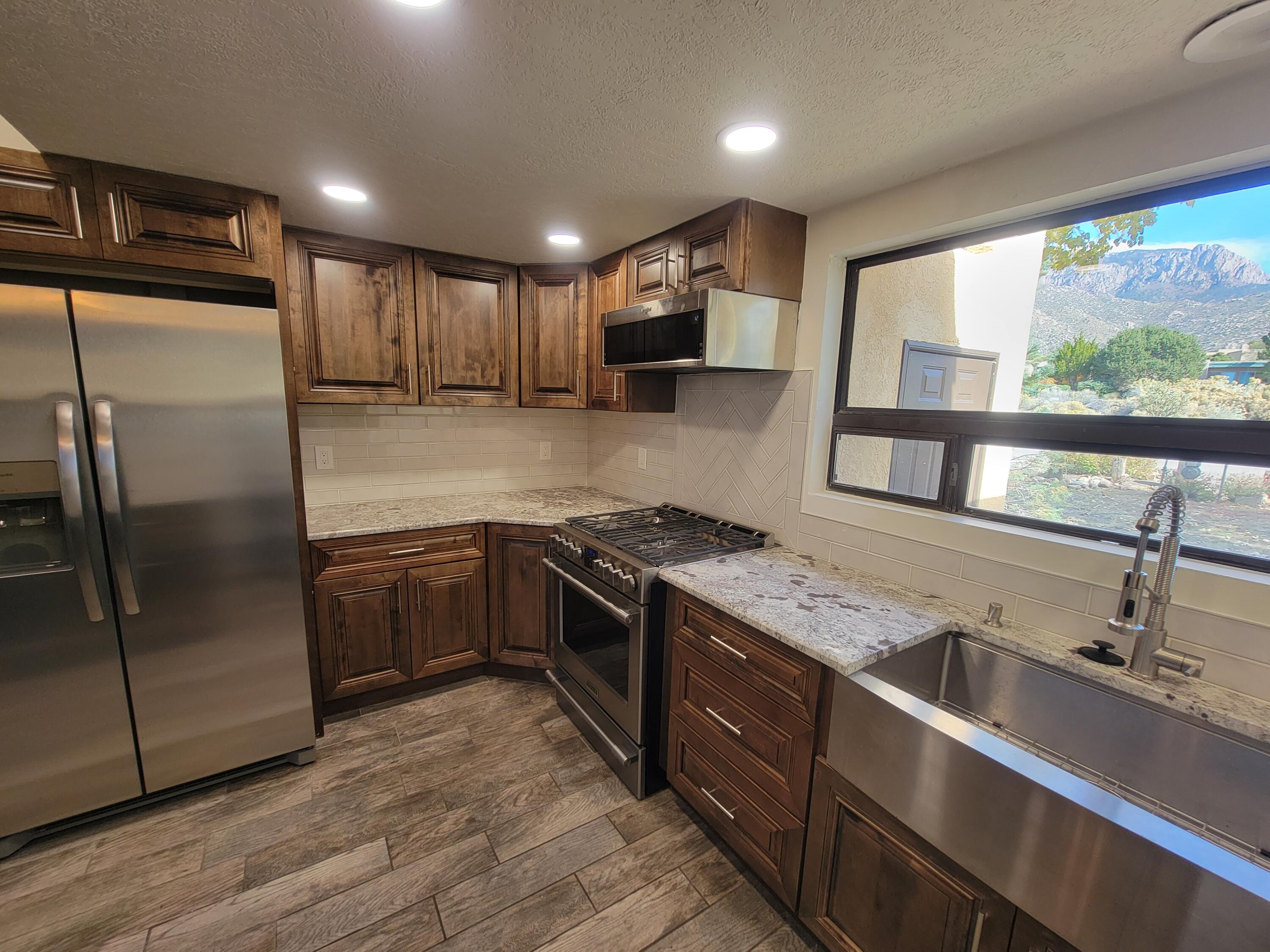 790 TRAMWAY Lane NE Unit: 10C