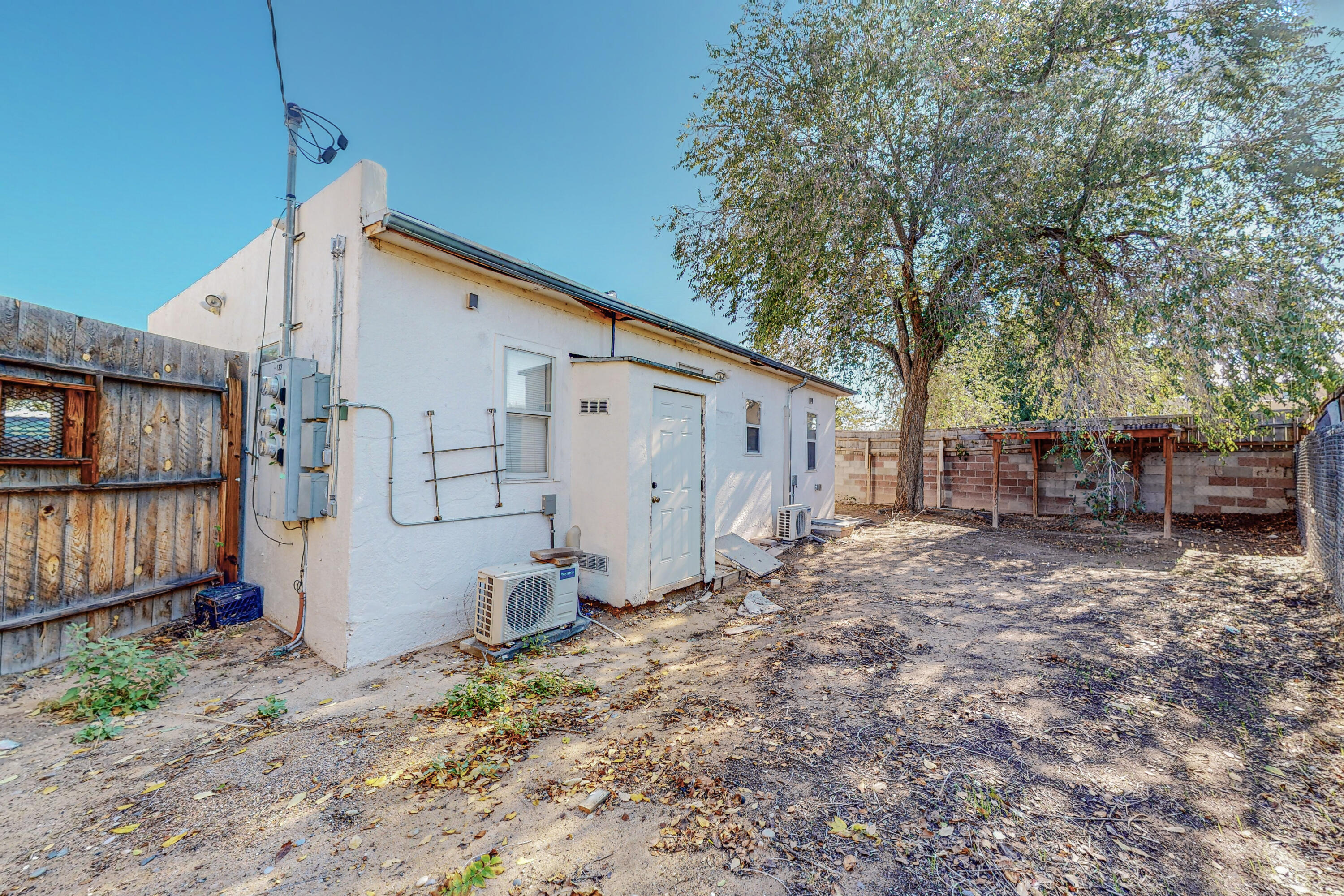 136 48TH Street SW