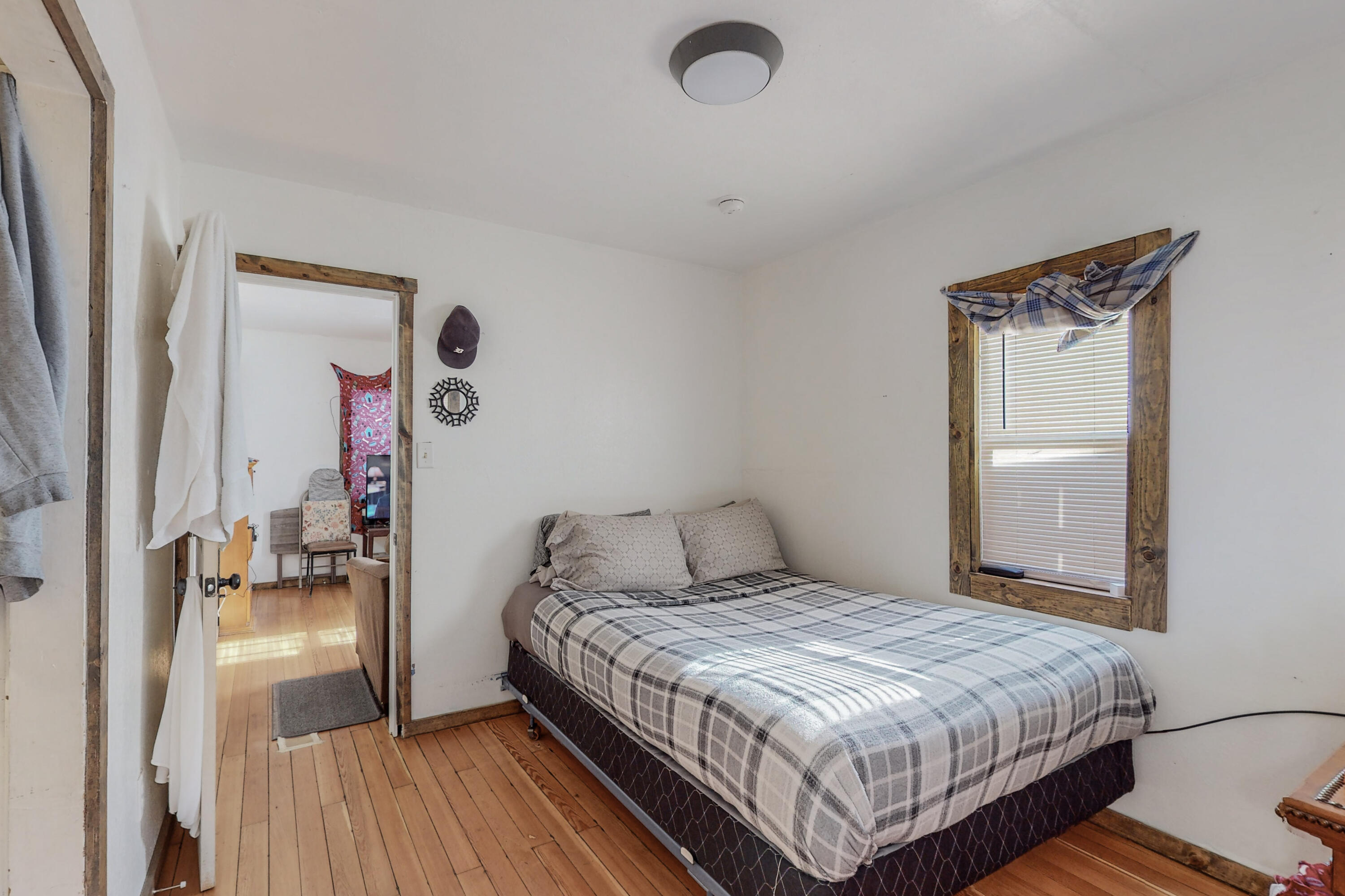 136 48TH Street SW
