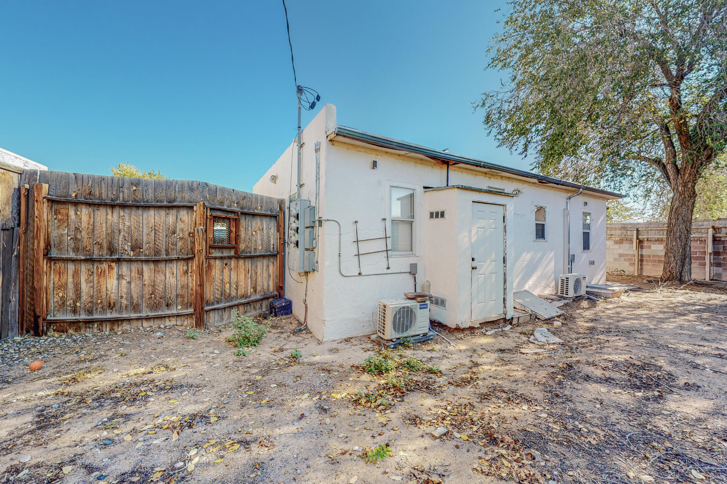 136 48TH Street SW