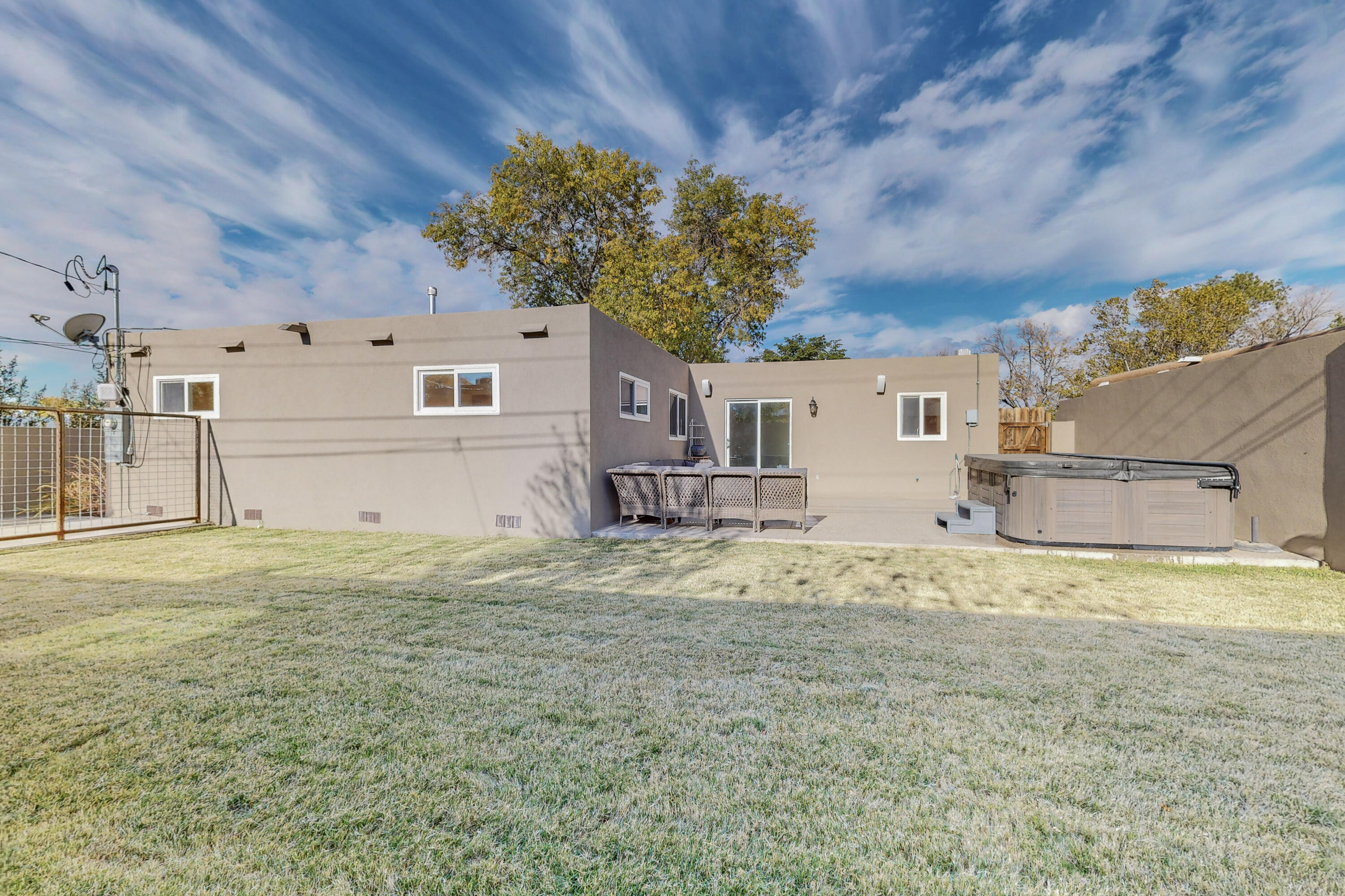 3608 Mary Ellen Street NE