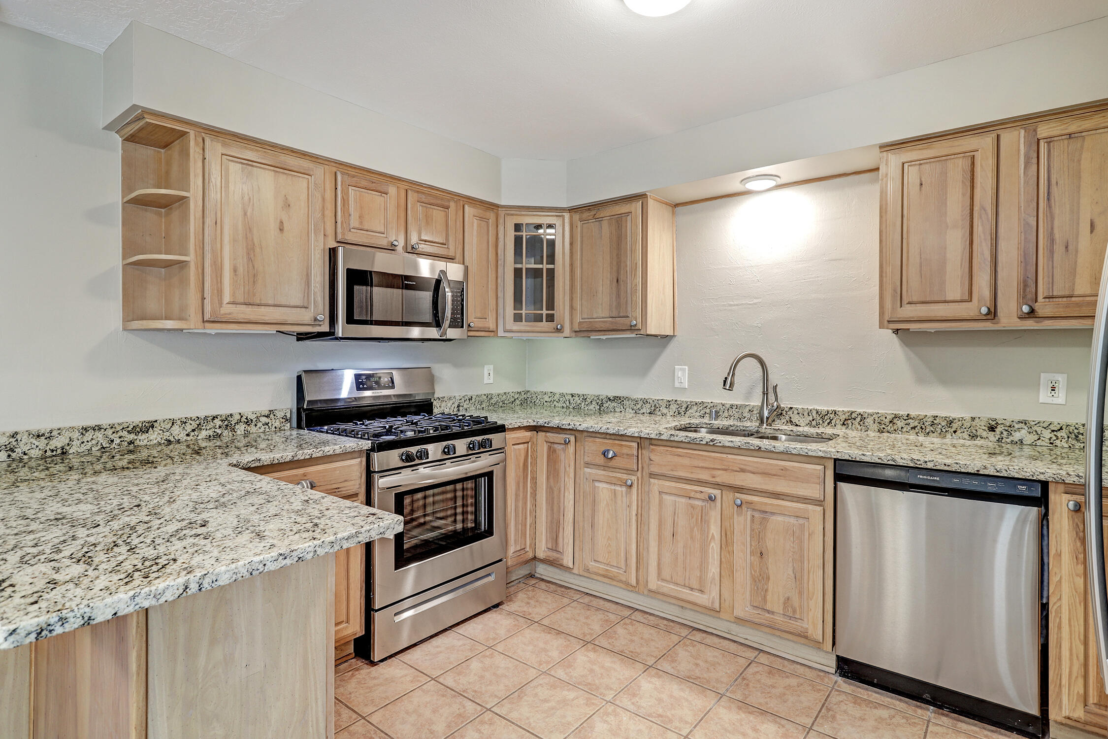 308 ENCHANTED VALLEY Road NW