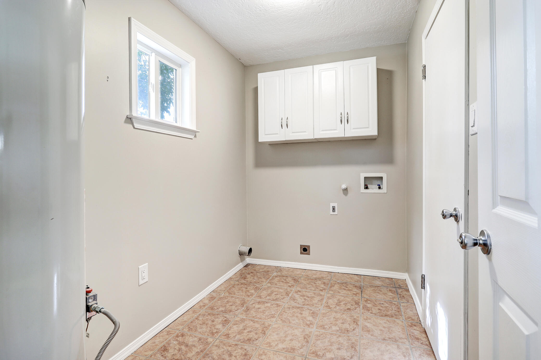 308 ENCHANTED VALLEY Road NW