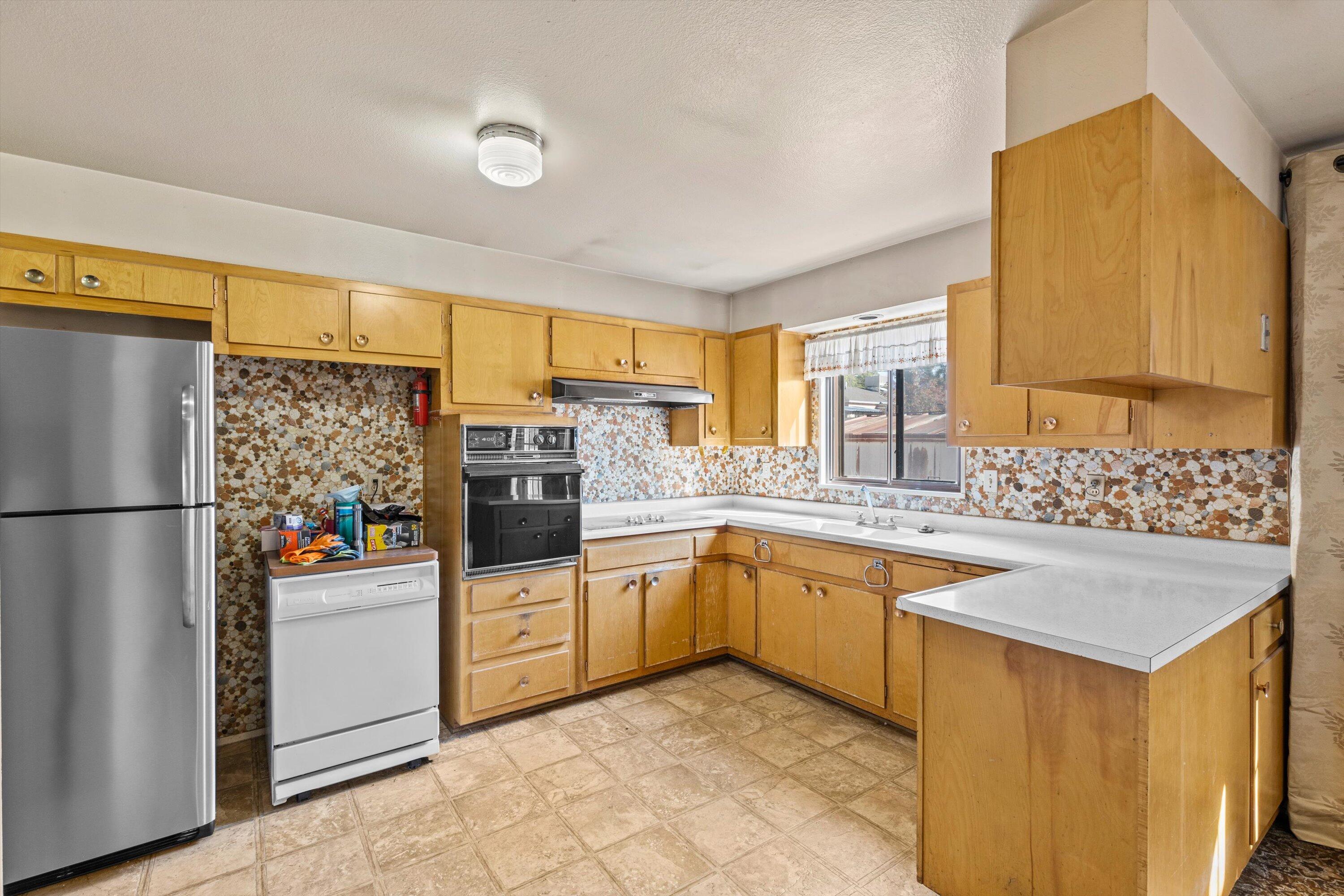 3512 GLORIETA Street NE