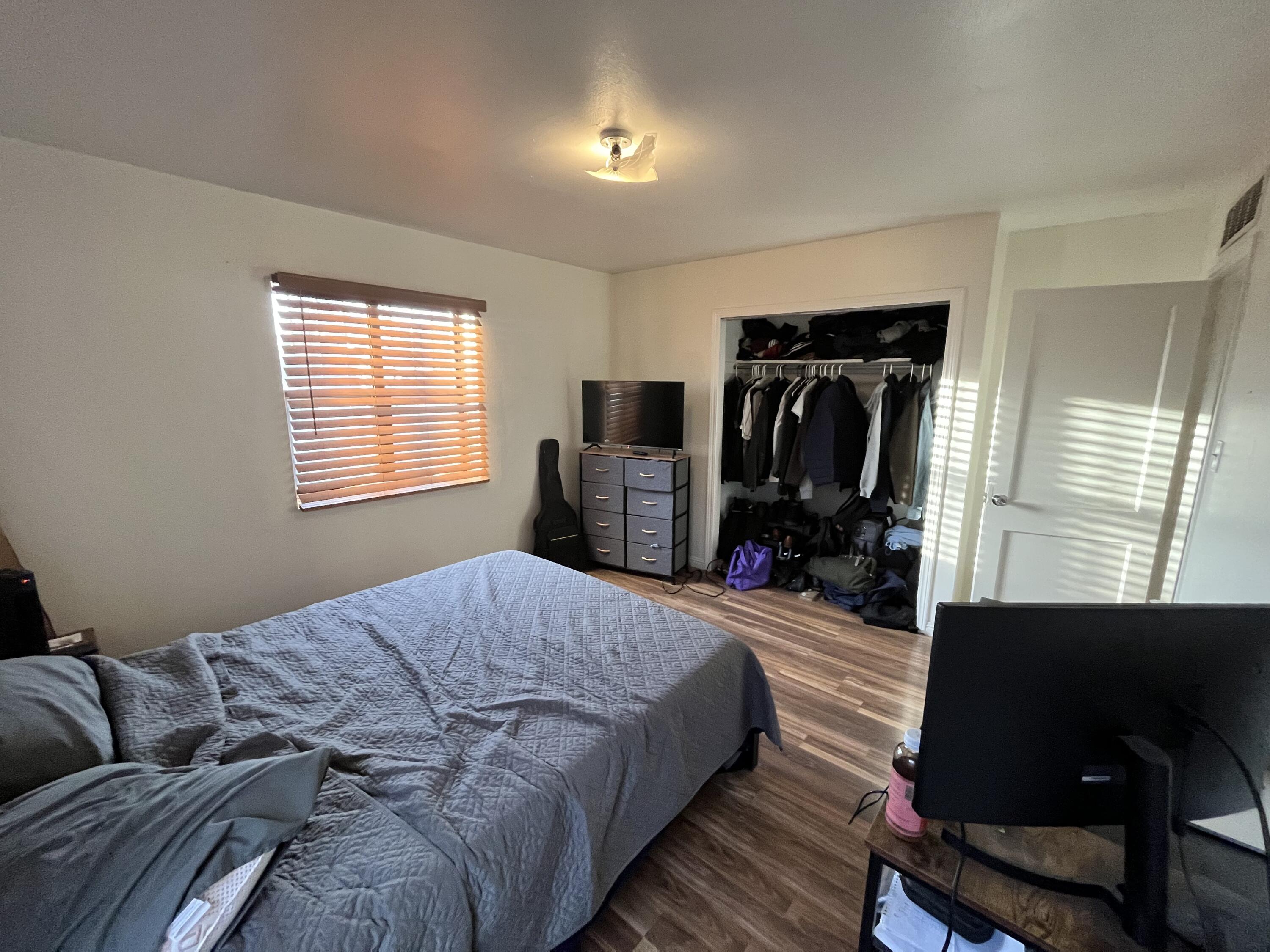 608 MADEIRA Drive SE