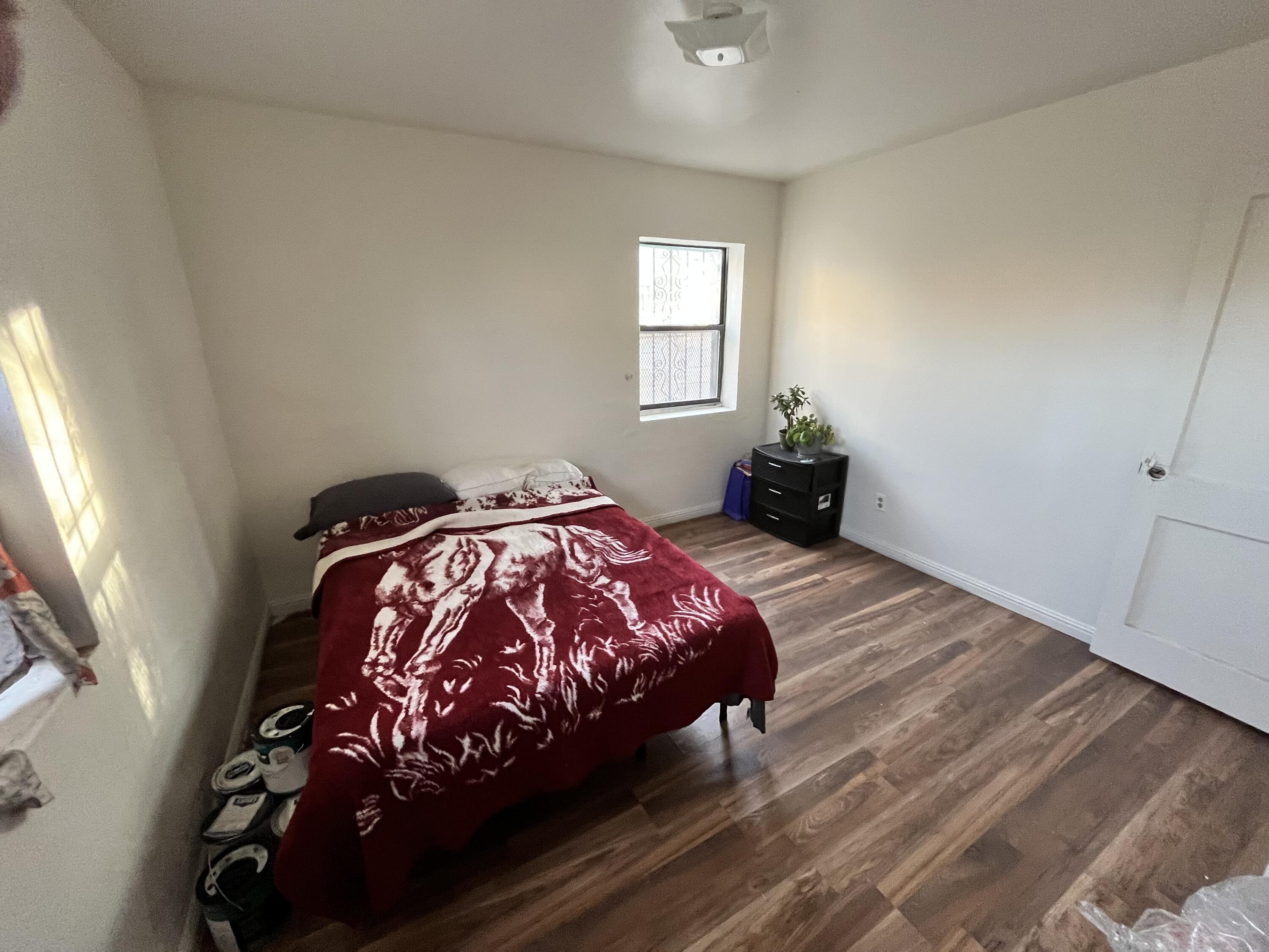 608 MADEIRA Drive SE