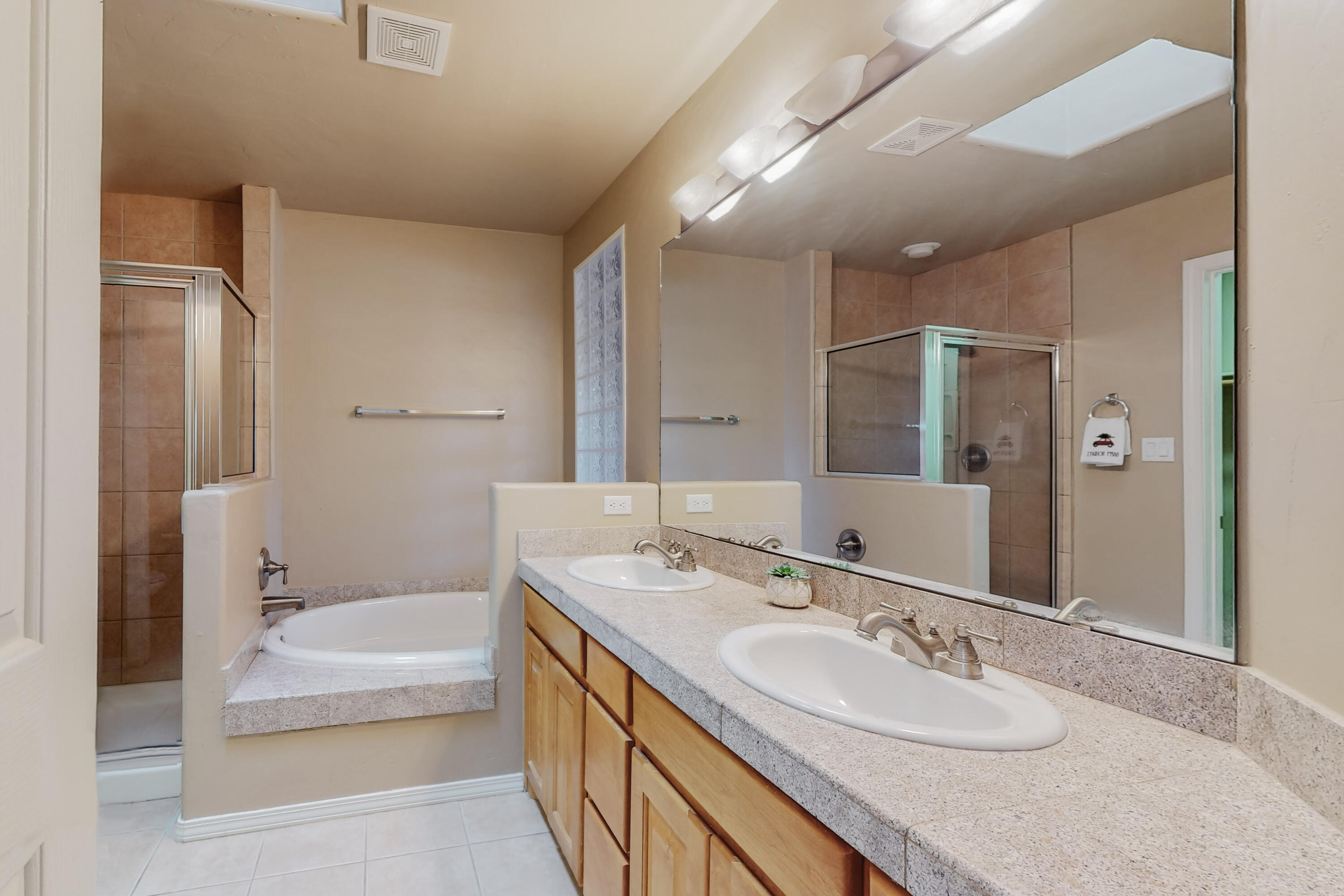 3505 AGUA SARCA Court NE