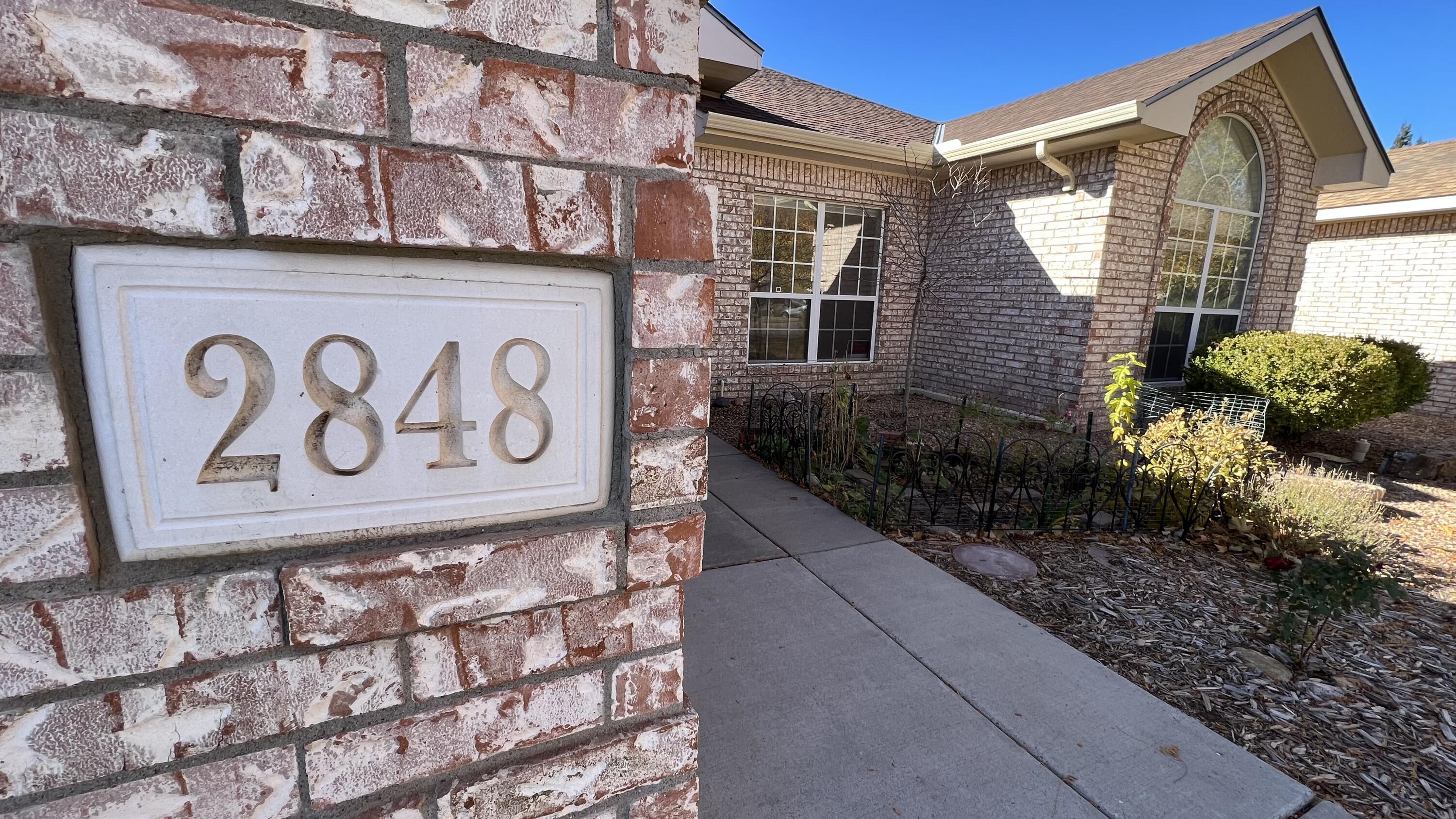 2848 W Island Se Loop SE