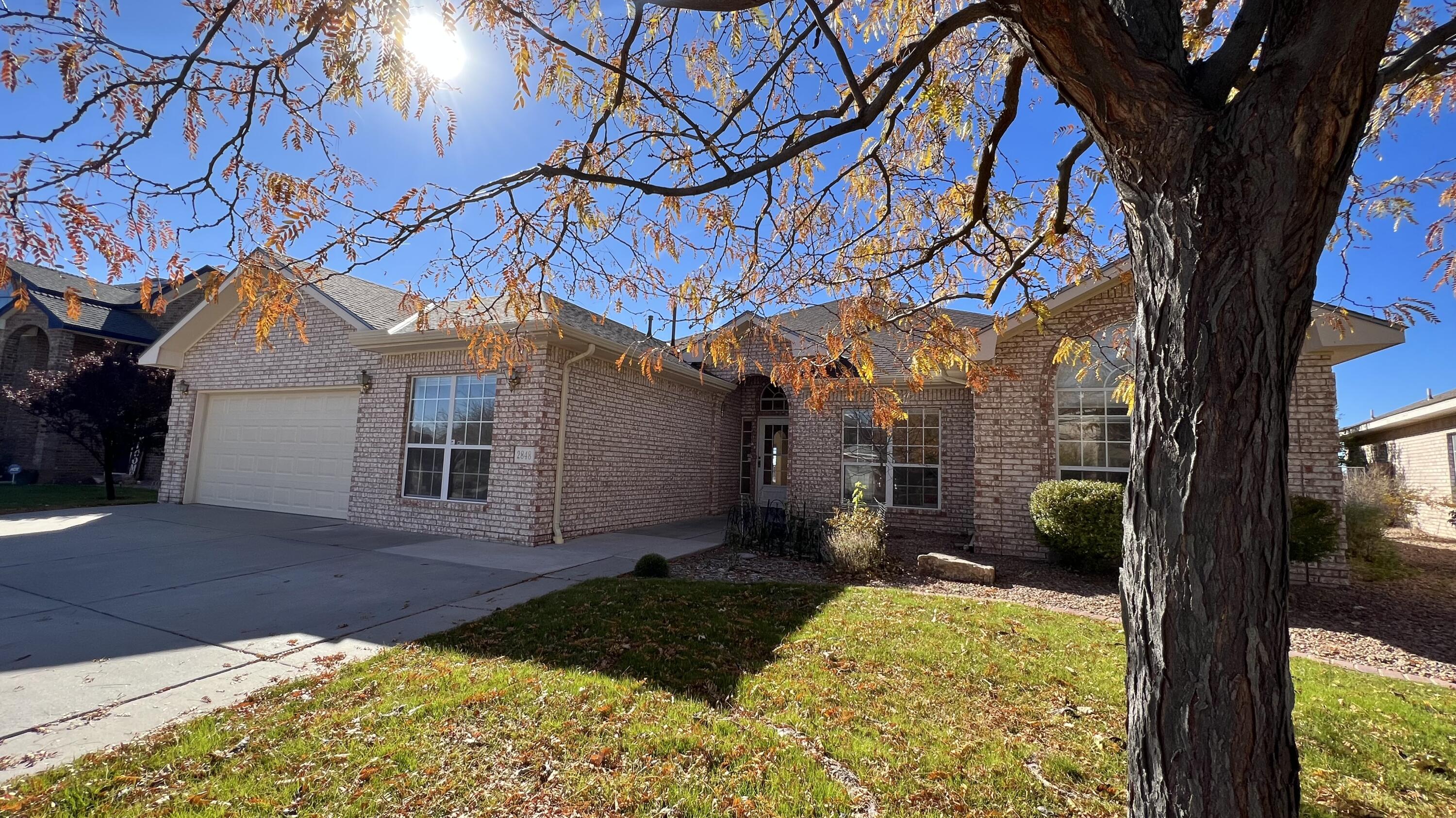 2848 W Island Se Loop SE