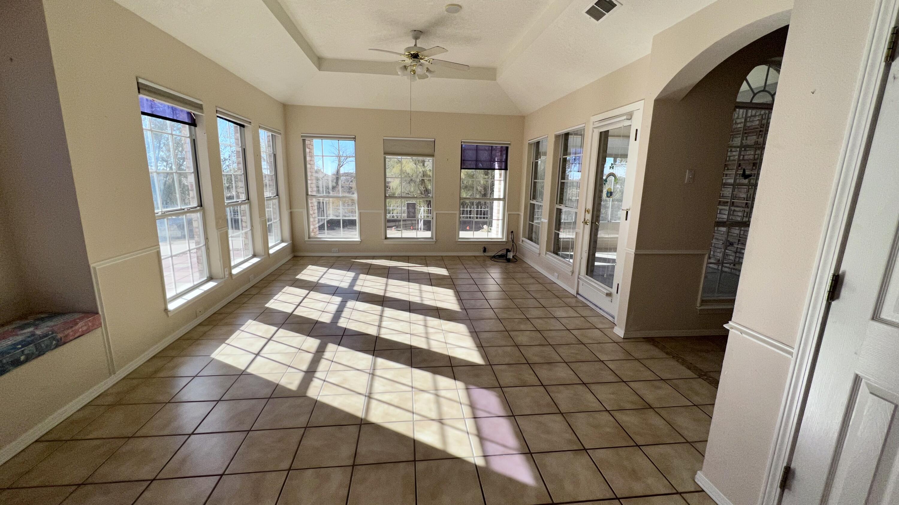 2848 W Island Se Loop SE