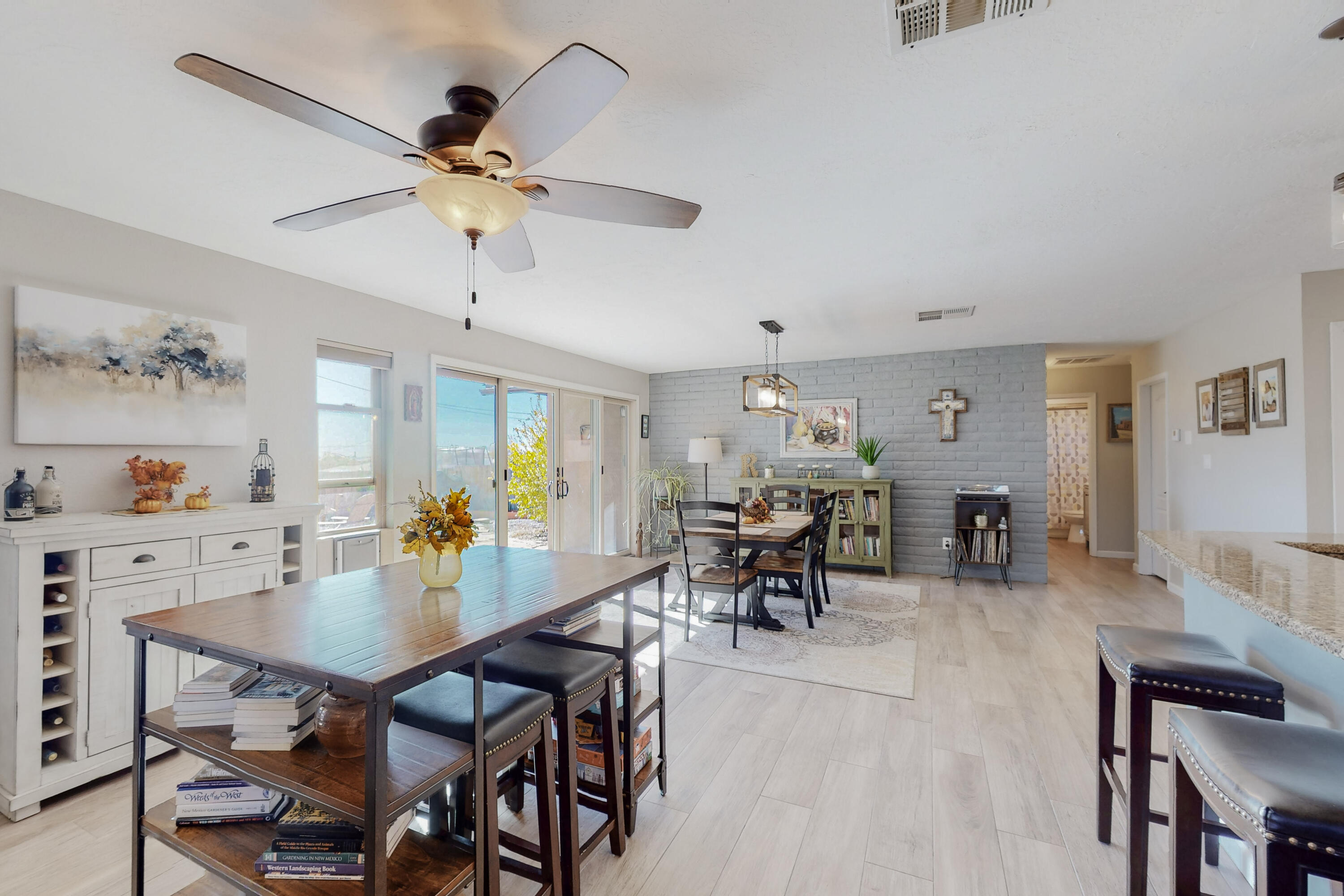 3218 May Circle SE