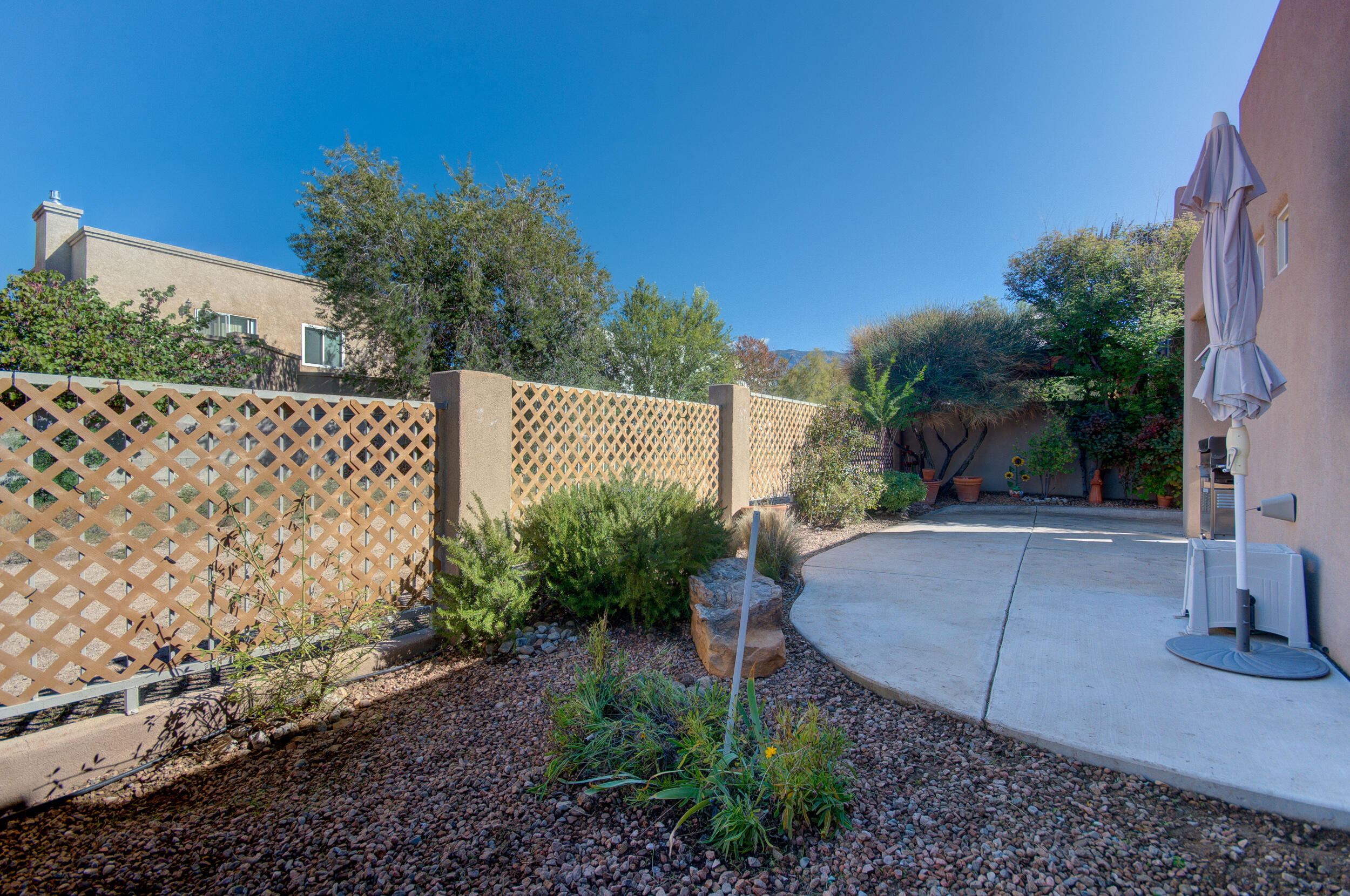 8923 DESERT FOX Way NE