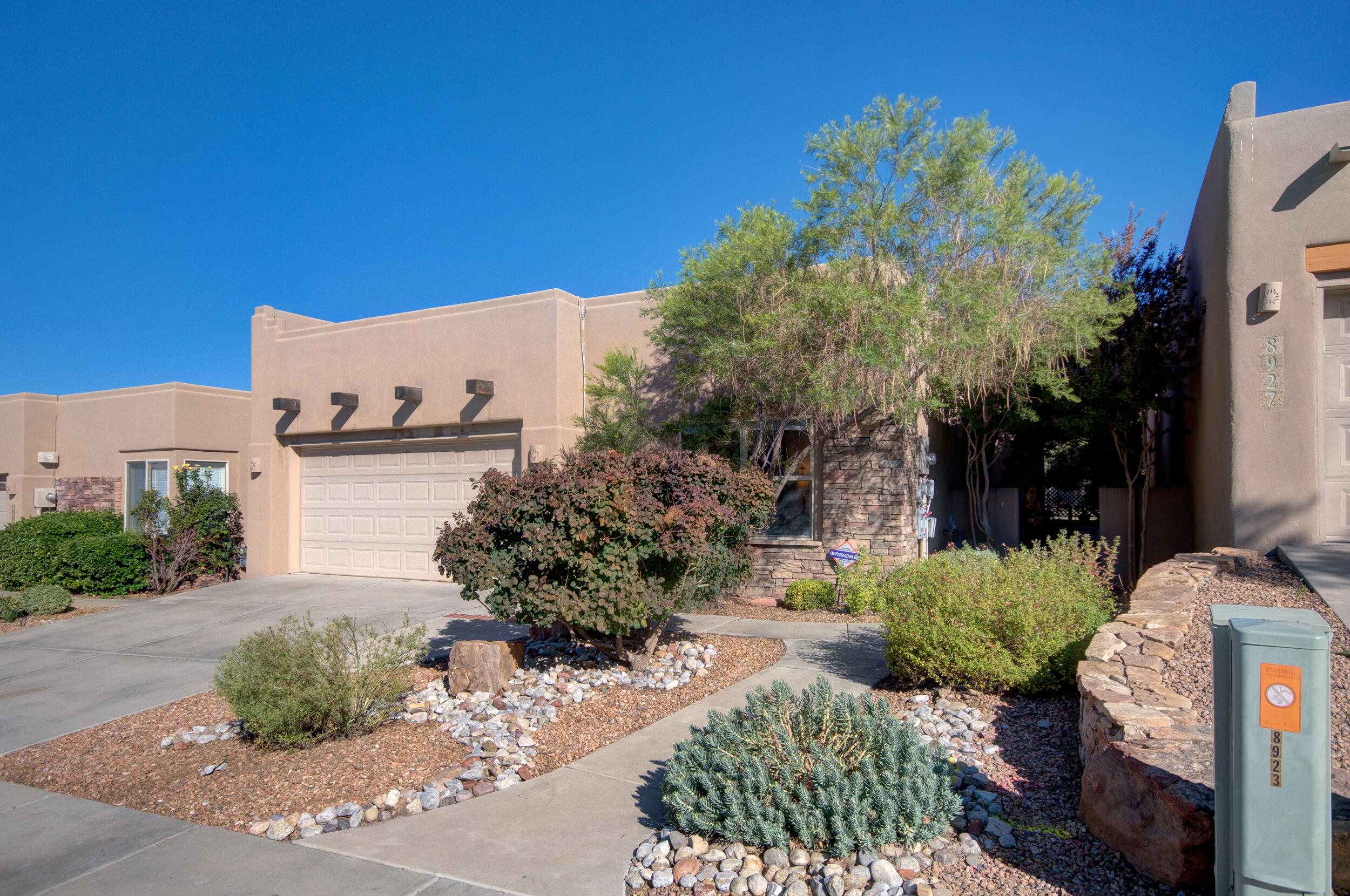 8923 DESERT FOX Way NE