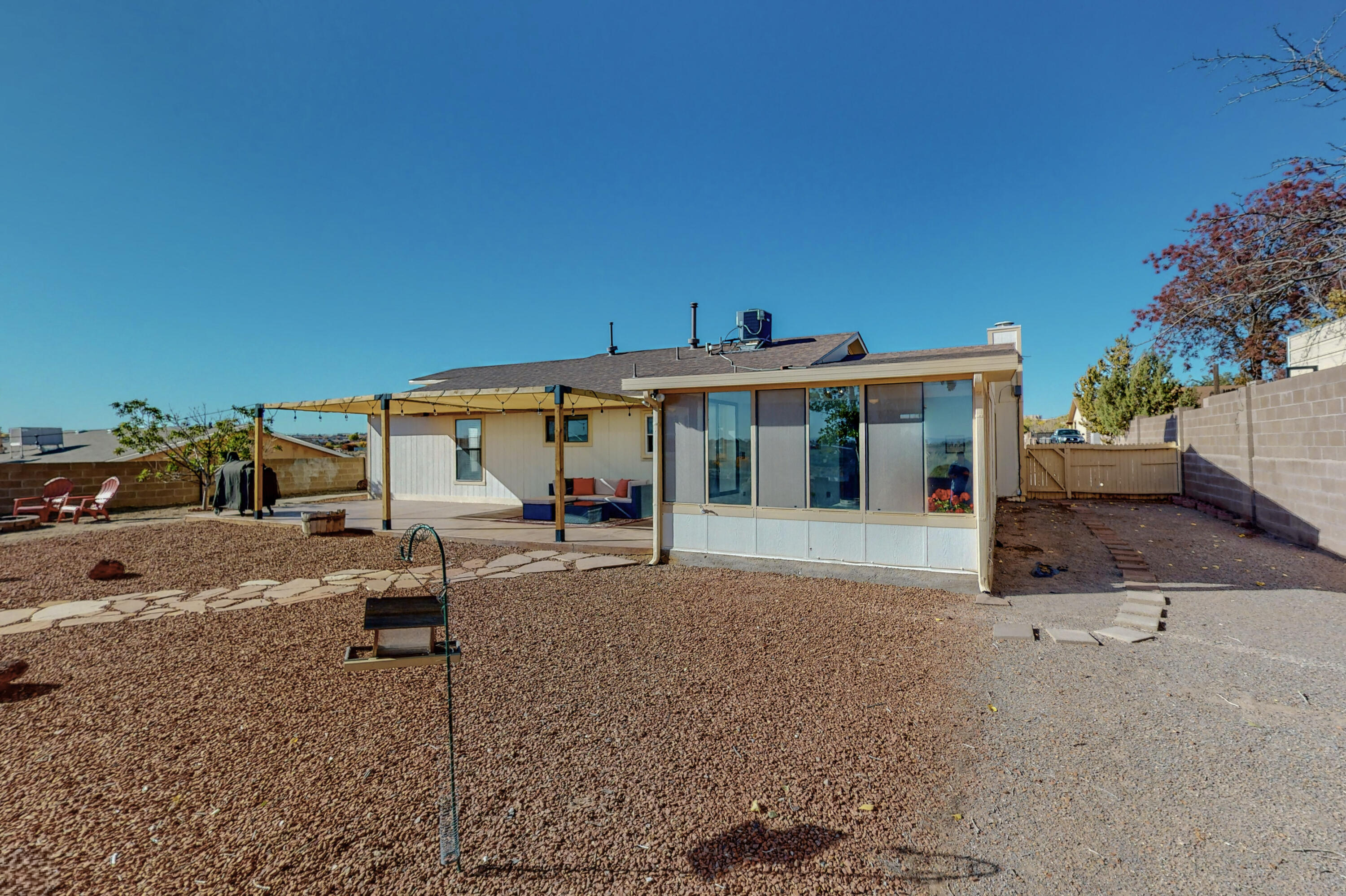 4330 PUMICE Drive NE