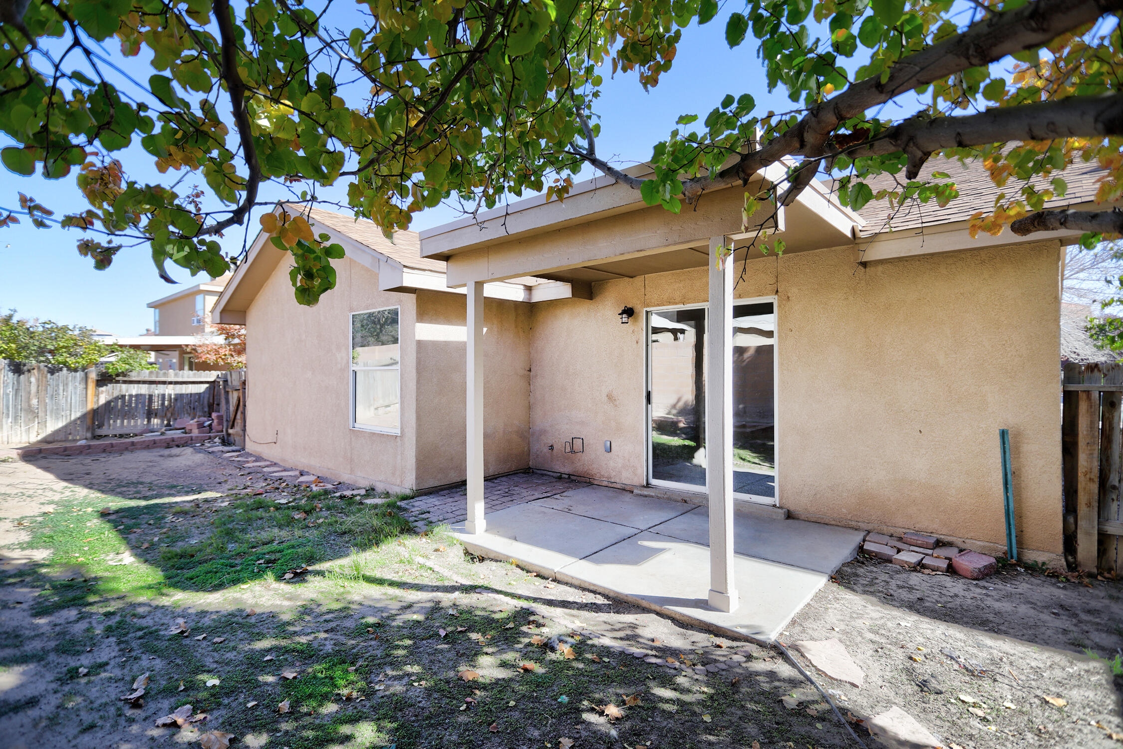 443 BRISTLEBRUSH Street SW